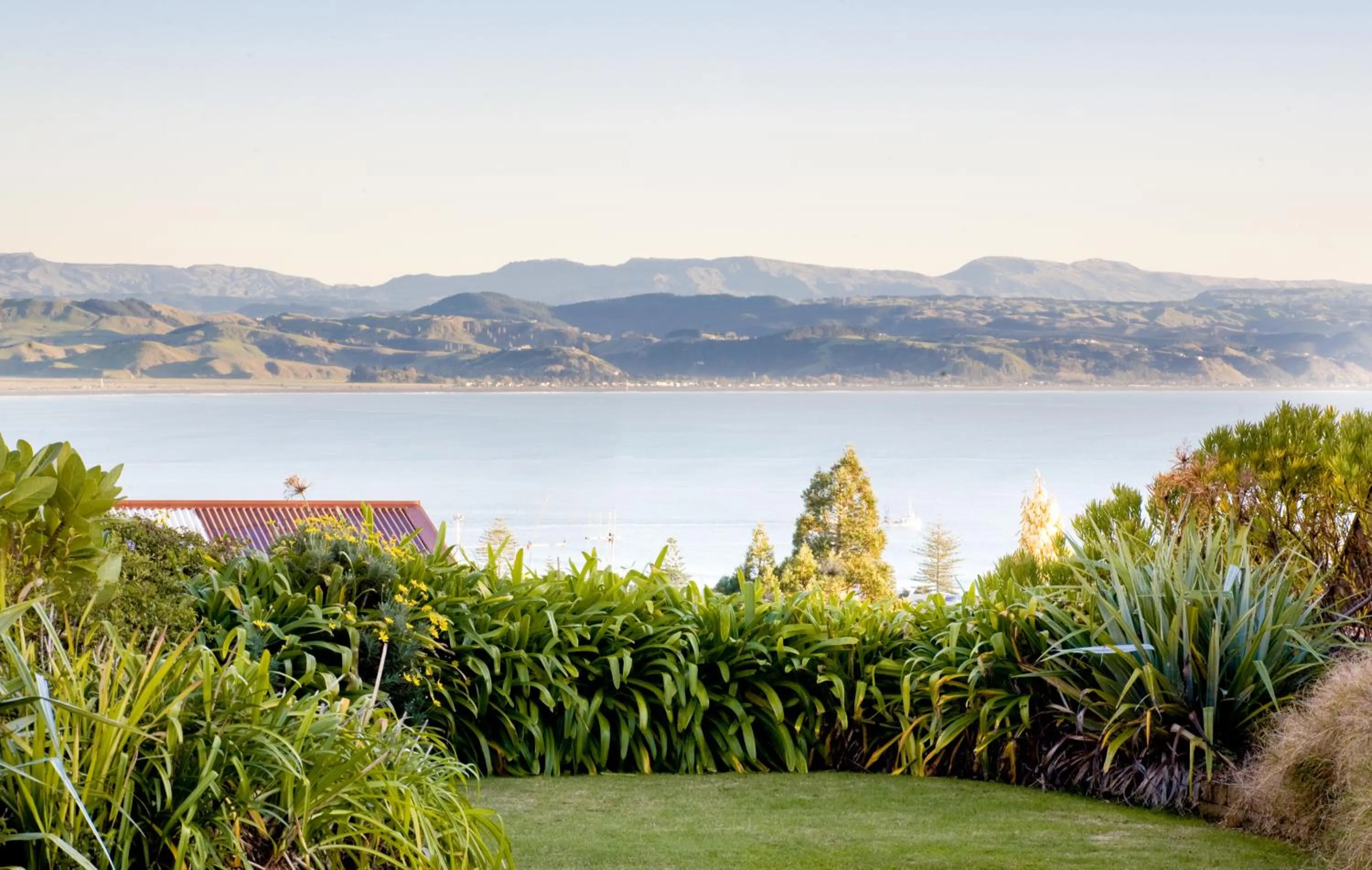 Day in McHardy Lodge