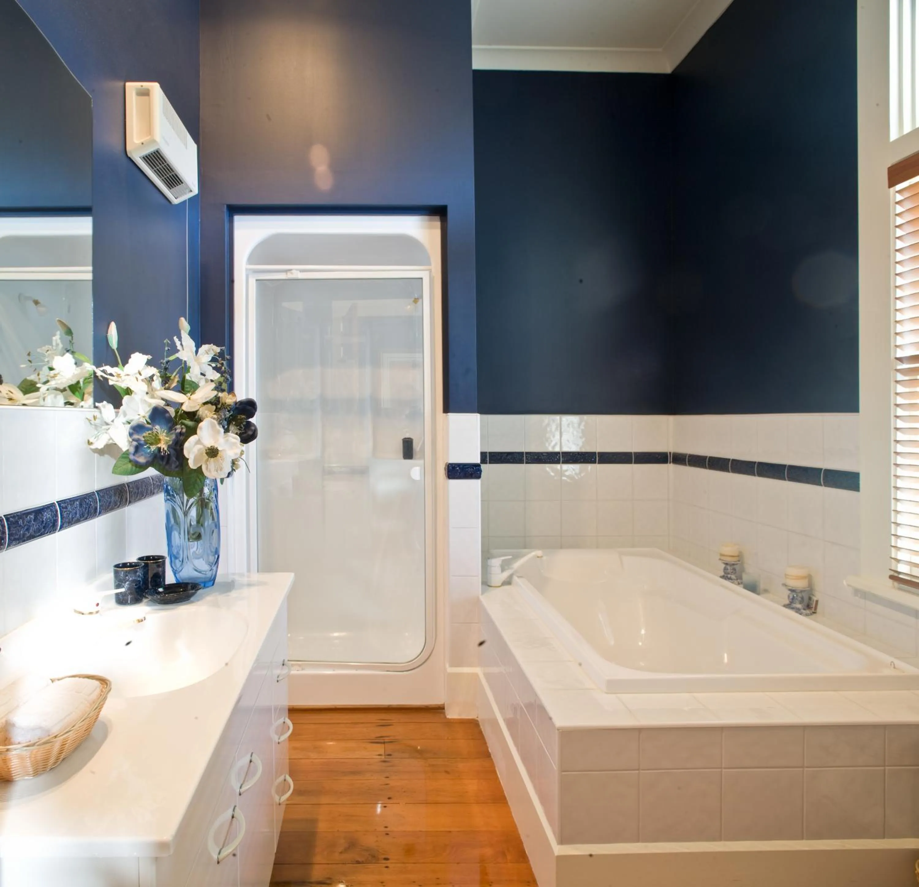 Bathroom in McHardy Lodge