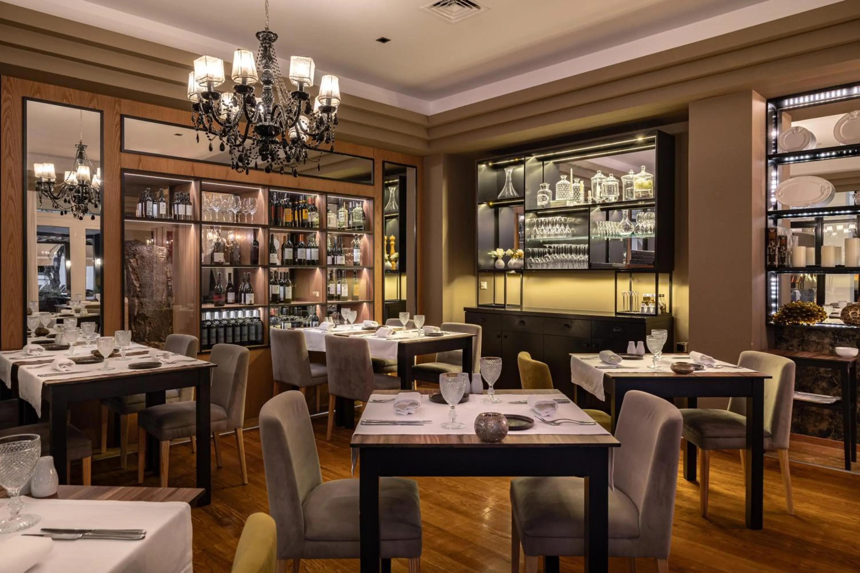 Restaurant/places to eat in Onyria Quinta da Marinha Hotel