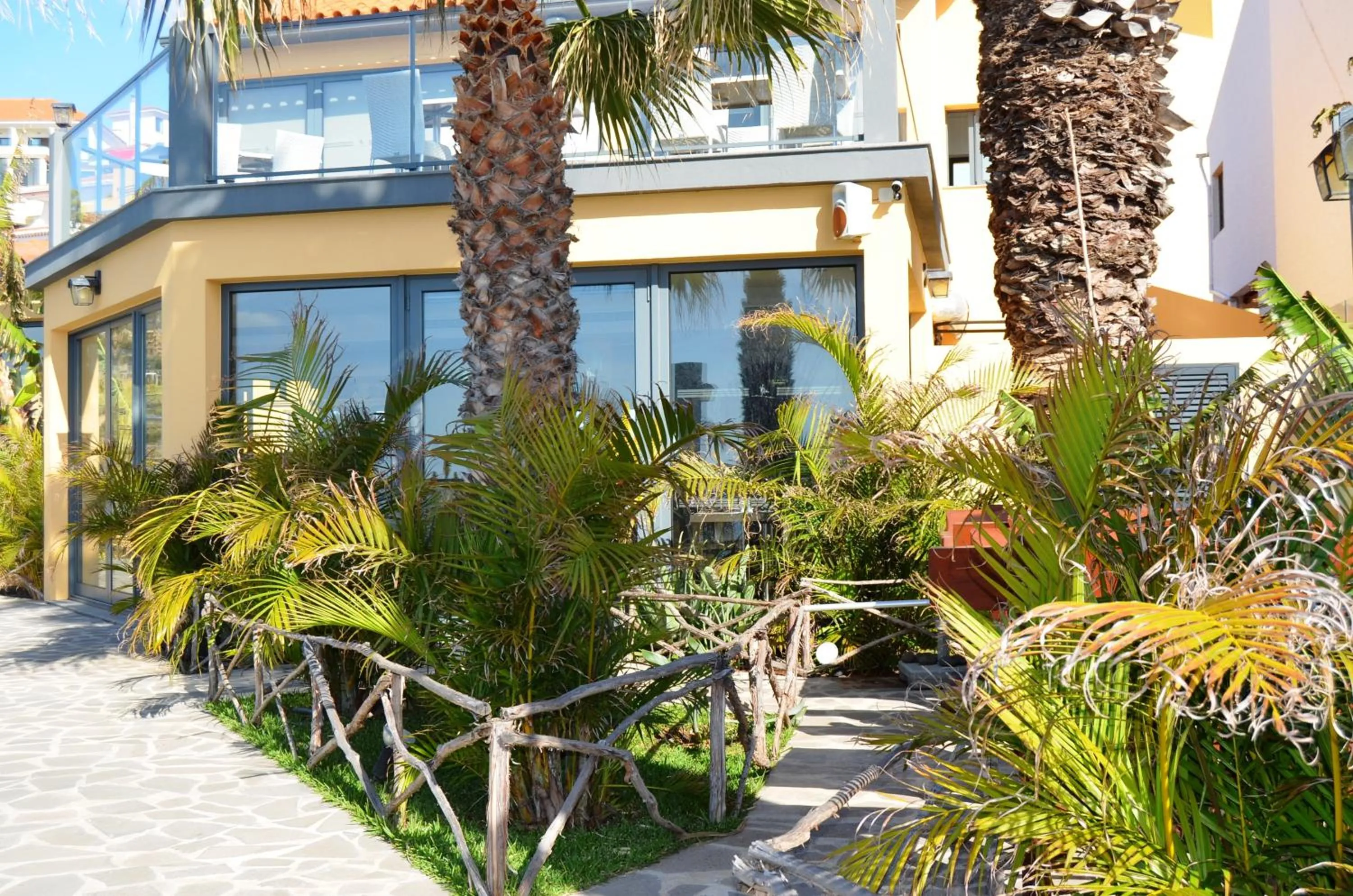 Restaurant/places to eat in Hotel Cais da Oliveira