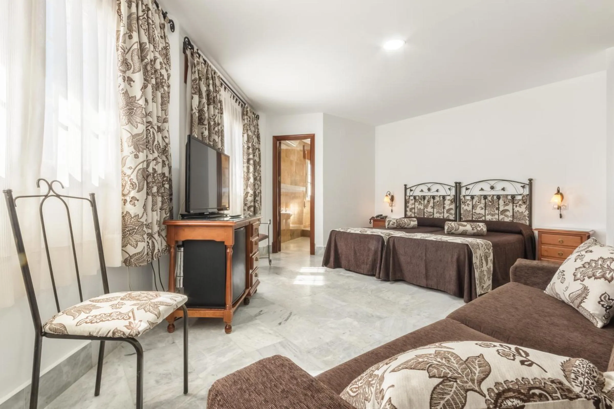 Photo of the whole room, Bed in Hotel La Parrita