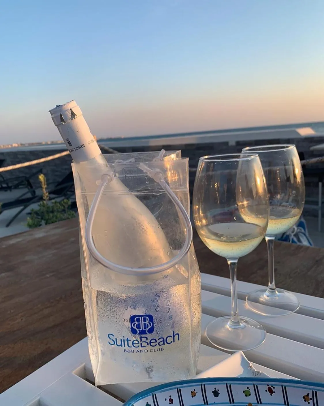 Drinks in SUITEBEACH b&b and resort