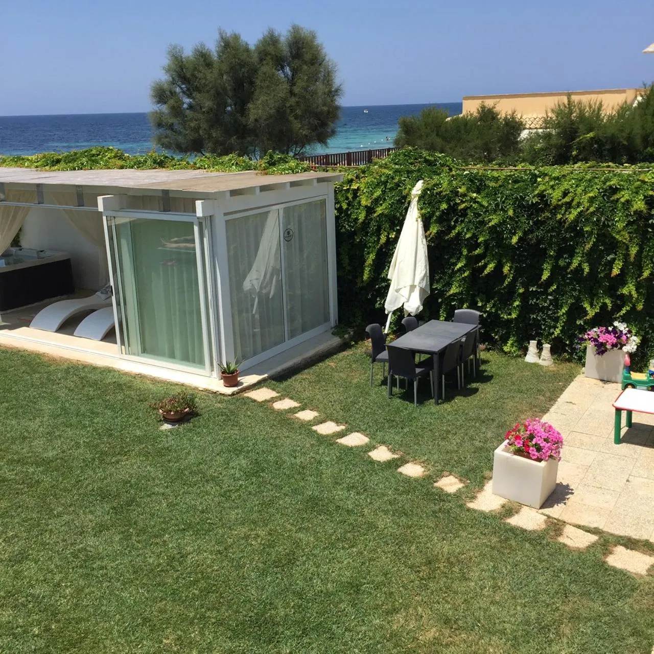 SUITEBEACH b&b and resort