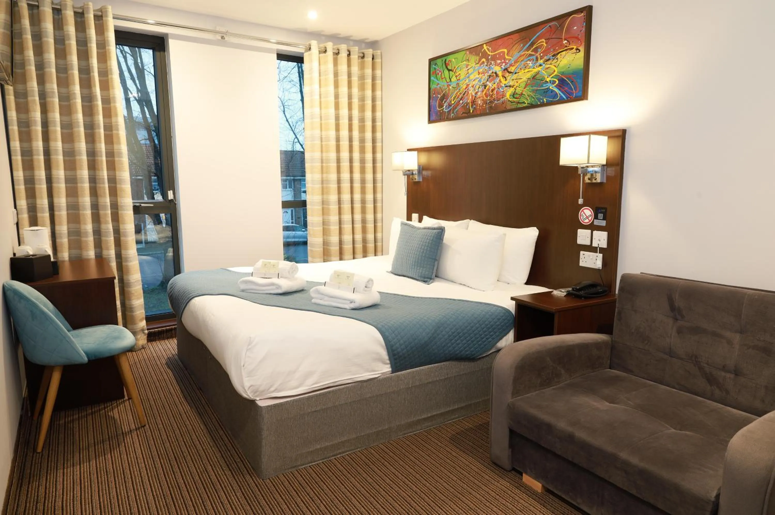 Bedroom, Bed in London City Airport Hotel