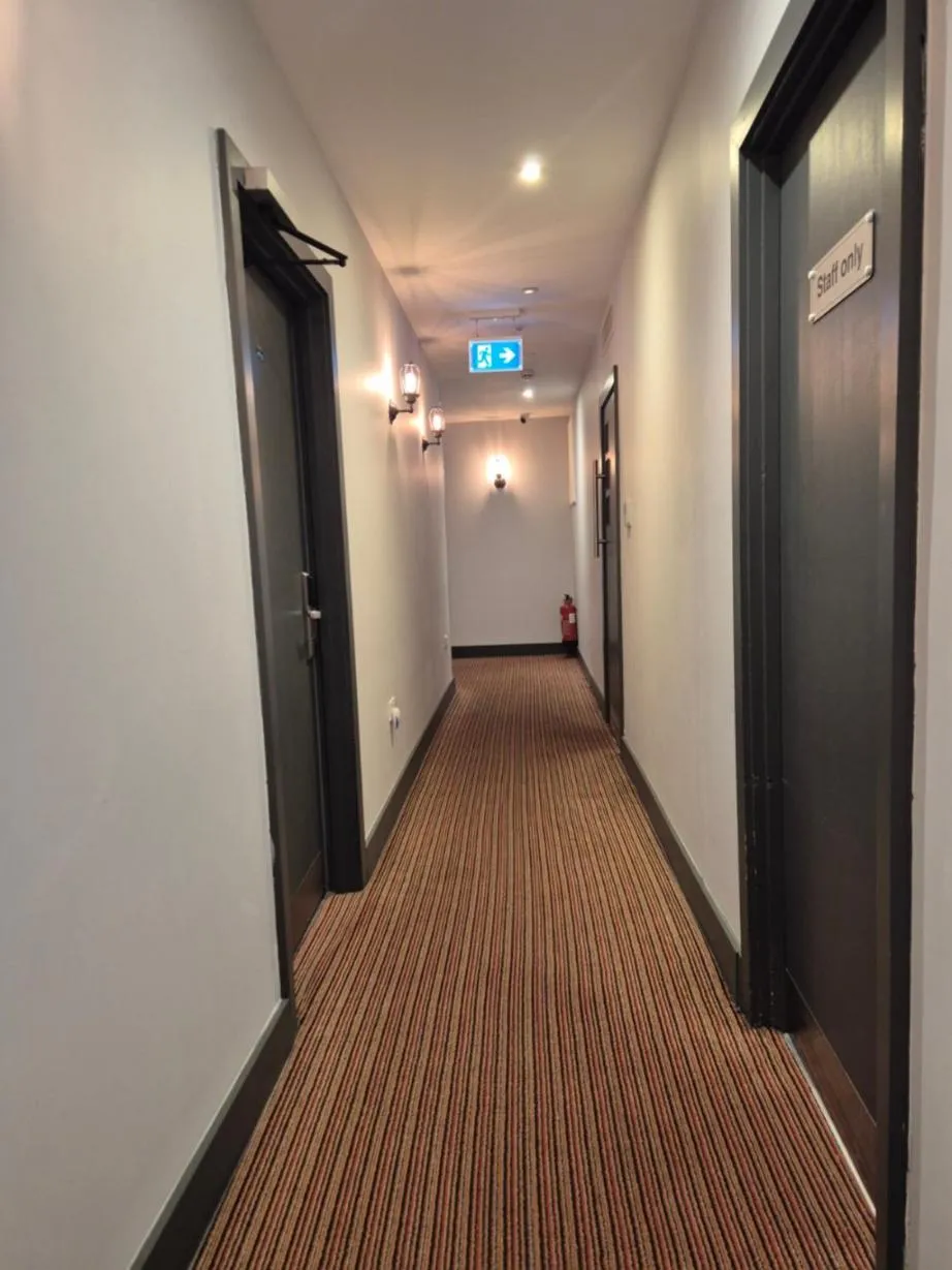 Area and facilities in London City Airport Hotel
