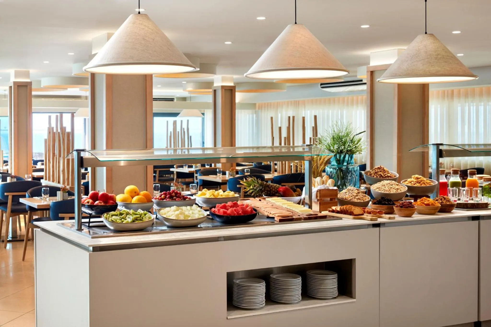 Restaurant/places to eat in Dom Jose Beach Hotel (Plus)