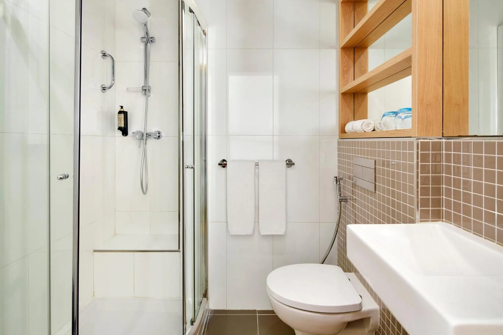 Bathroom in Dom Jose Beach Hotel (Plus)