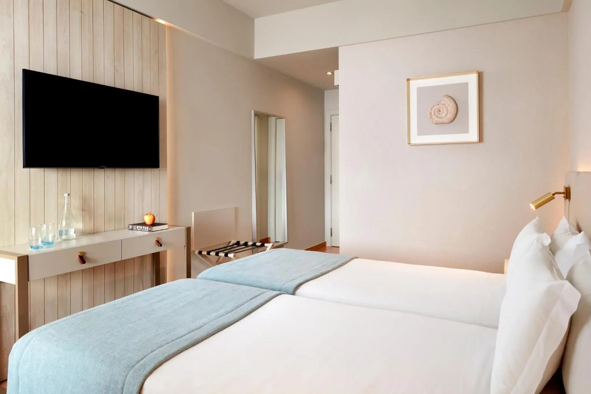 Double Room Sea View High Floor in Dom Jose Beach Hotel (Plus) Double Room Sea View High Floor in Dom Jose Beach Hotel (Plus)