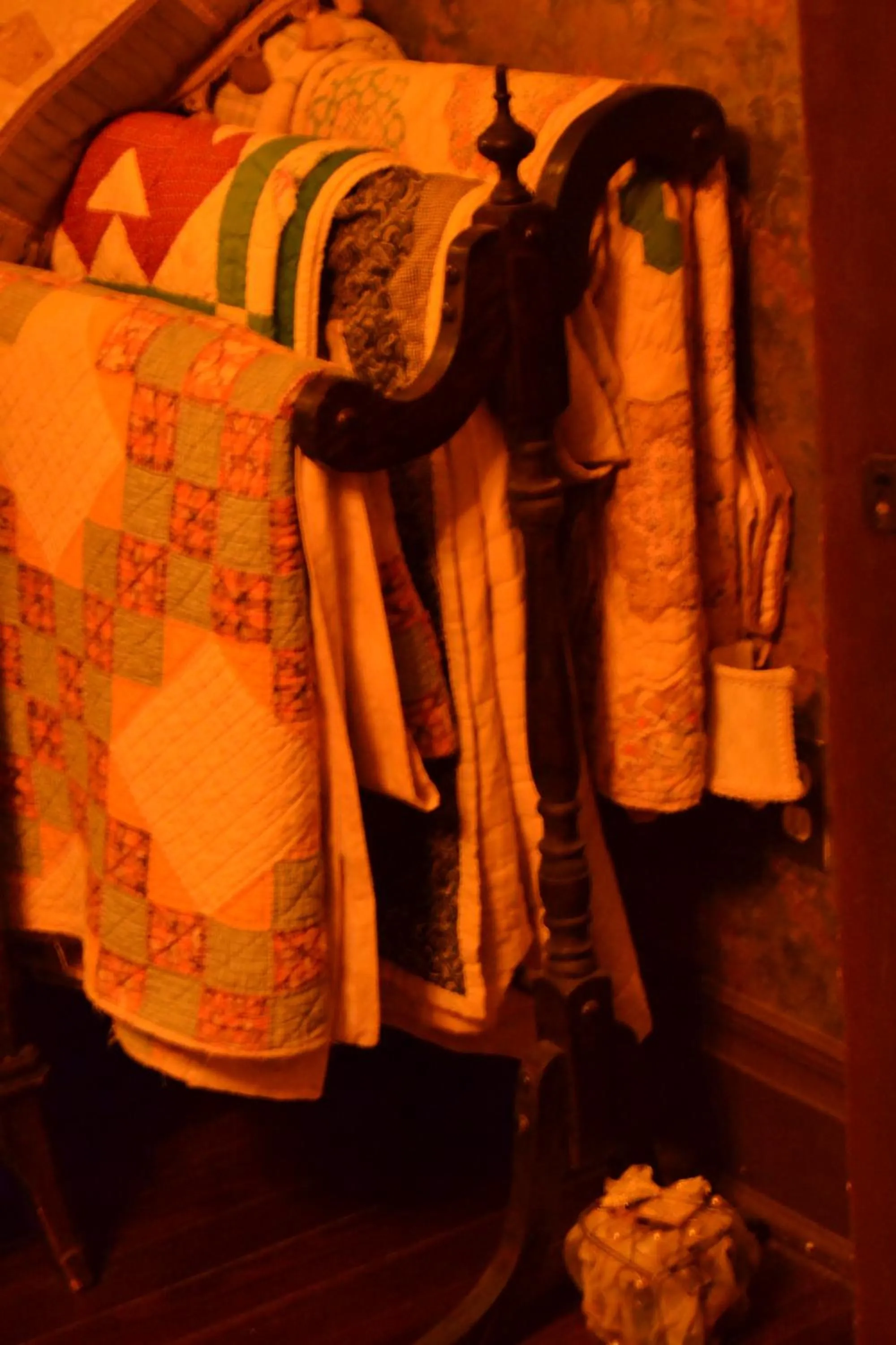 Decorative detail, Bed in Carleton House Bed and Breakfast