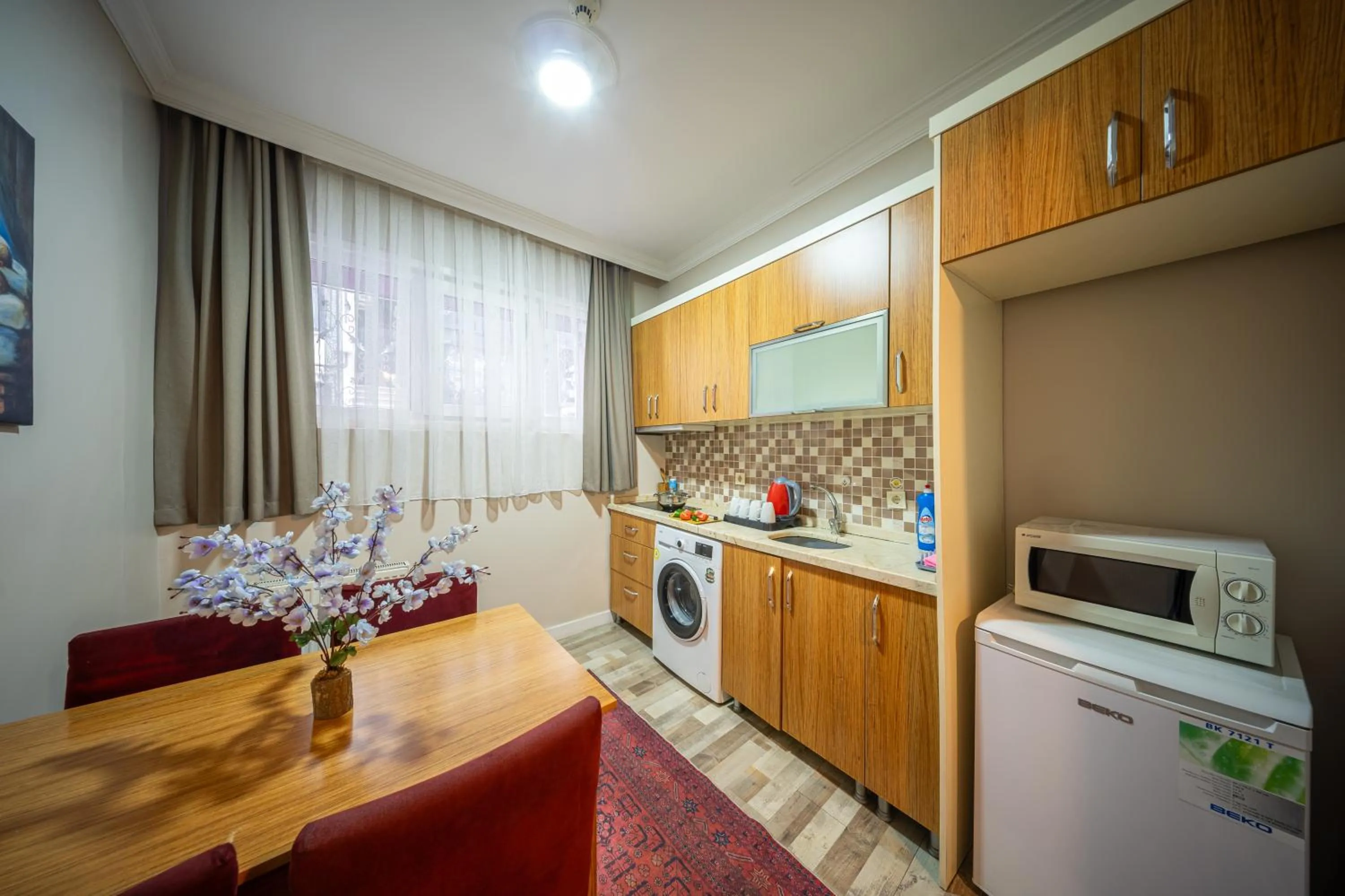Kitchen or kitchenette in Feyza Apart