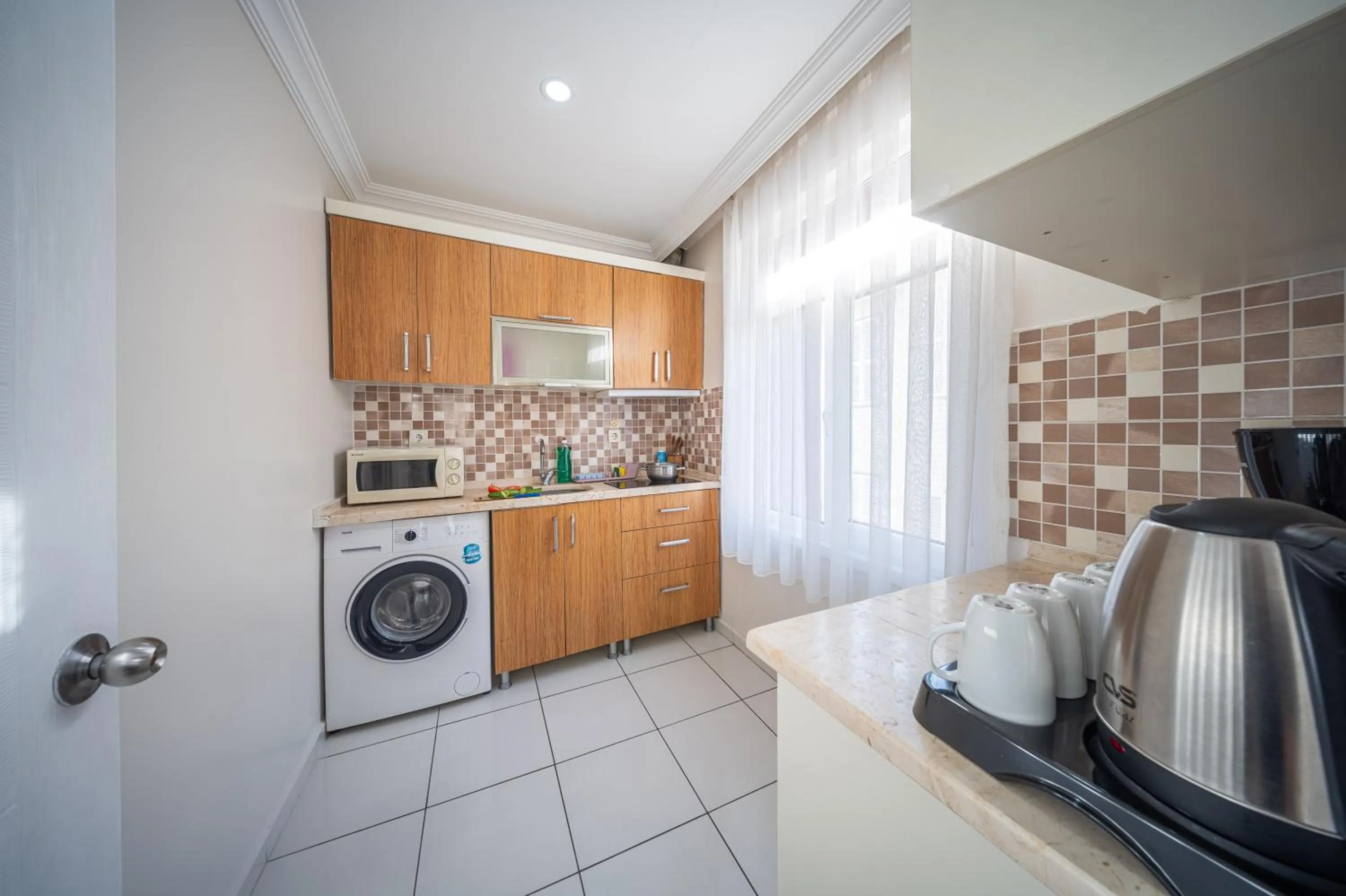 Coffee/tea facilities in Feyza Apart