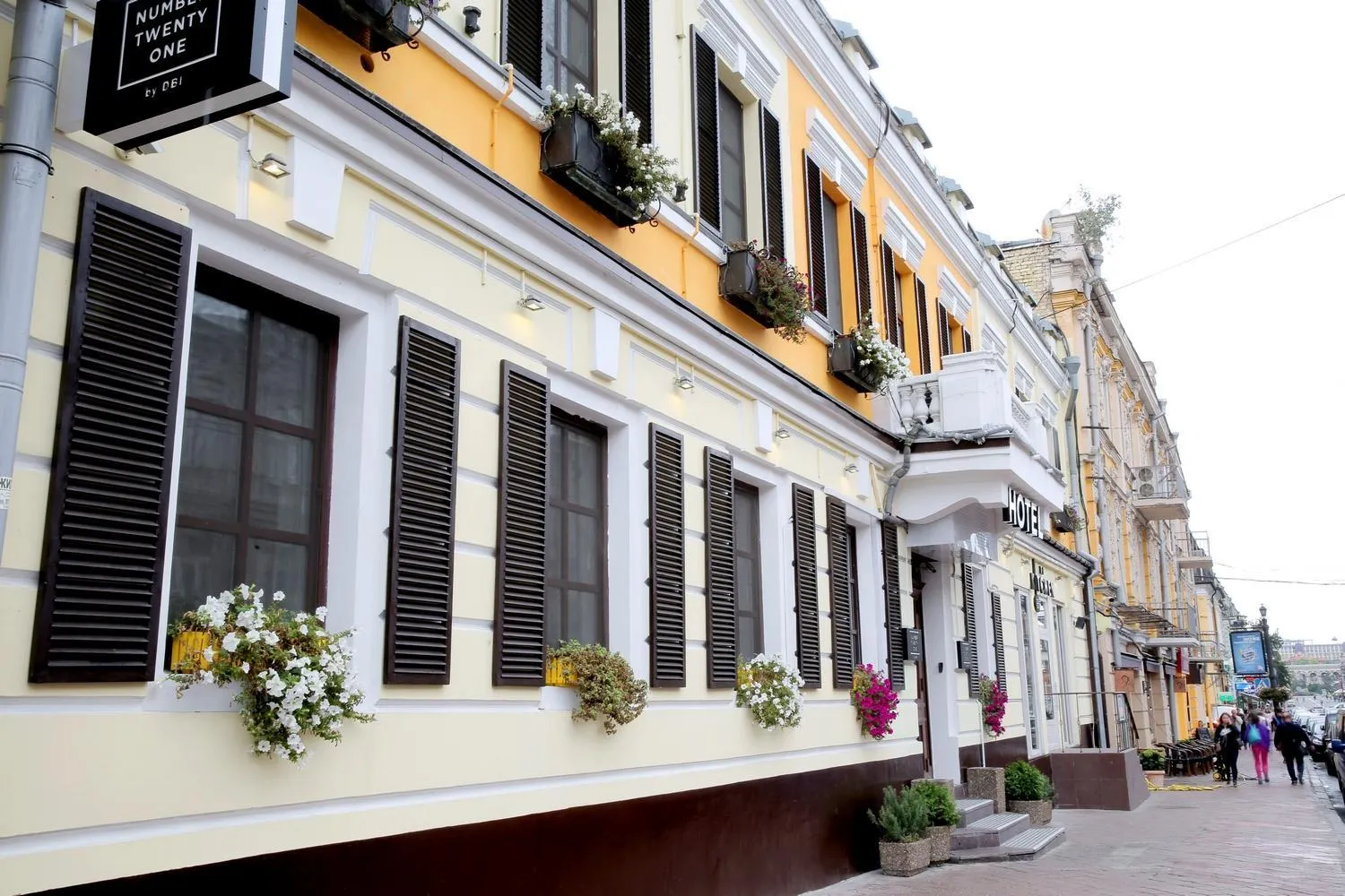 Property building in Number 21 by DBI