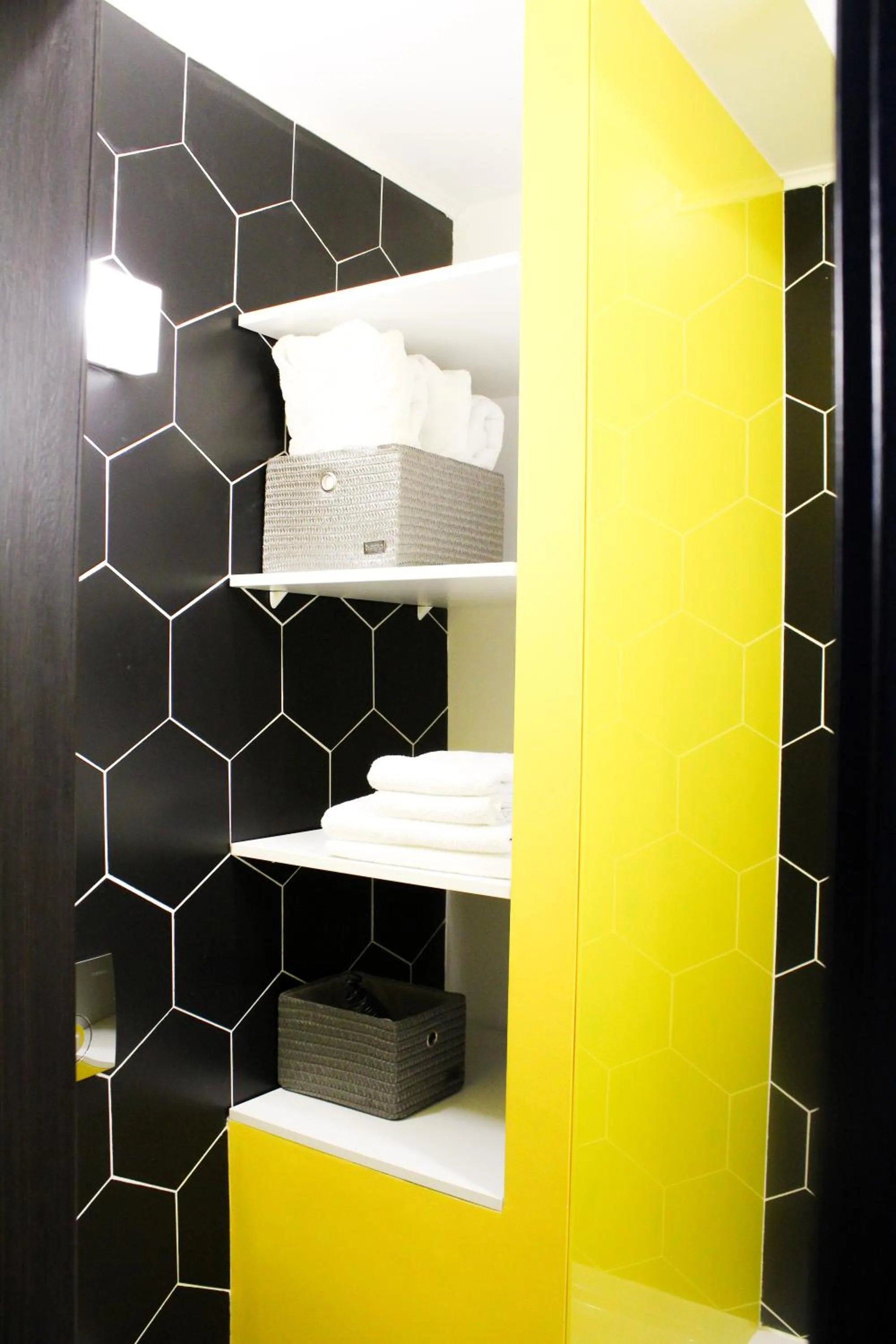 Shower in Number 21 by DBI