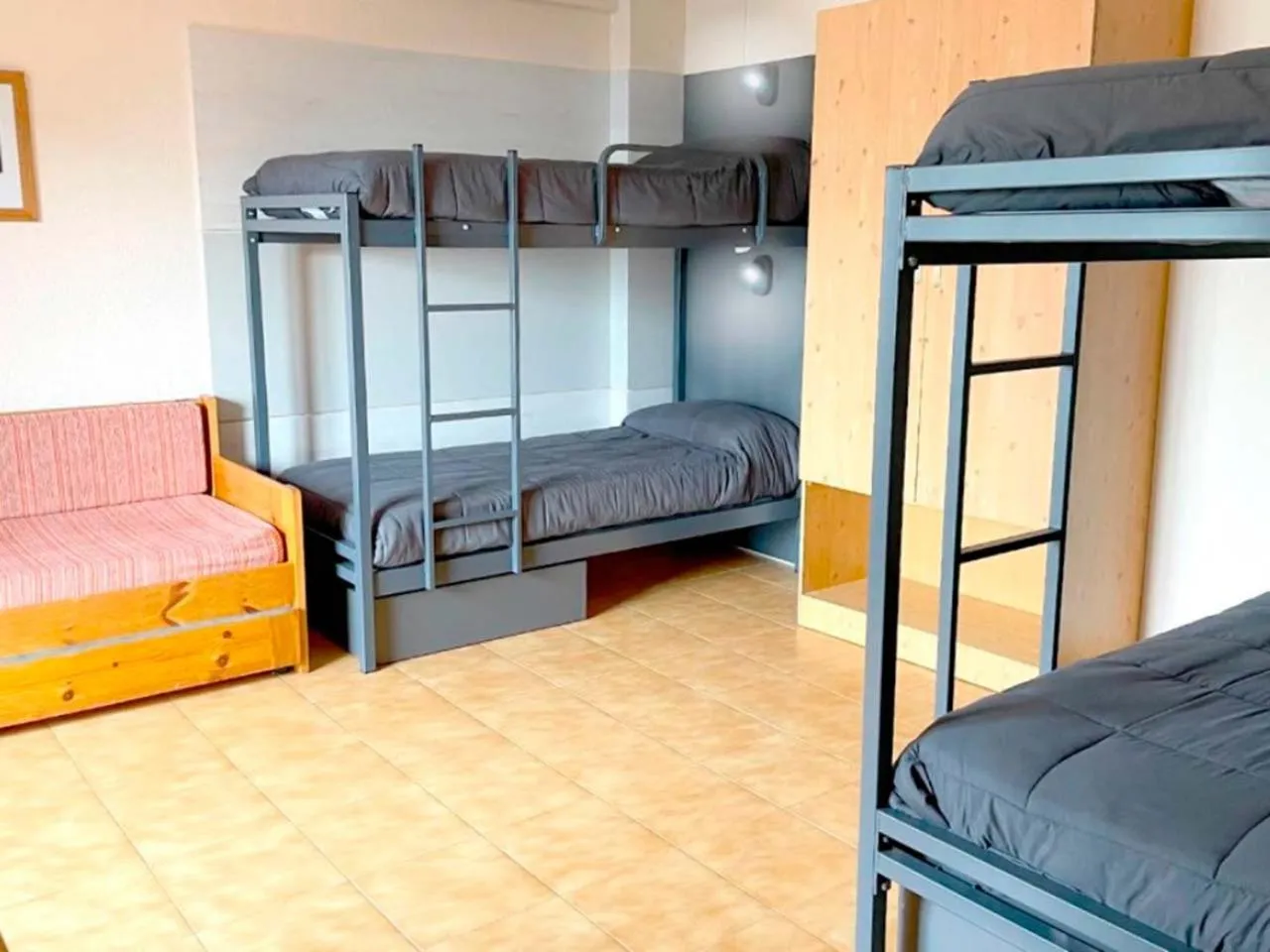 Bed in Apartamentos Midi 3000