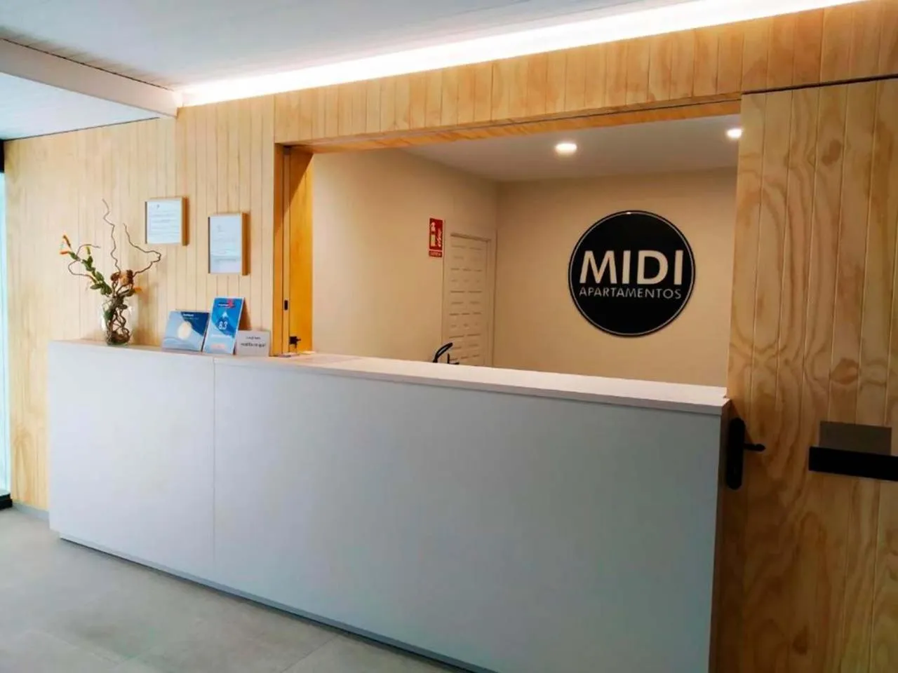 Lobby or reception in Apartamentos Midi 3000