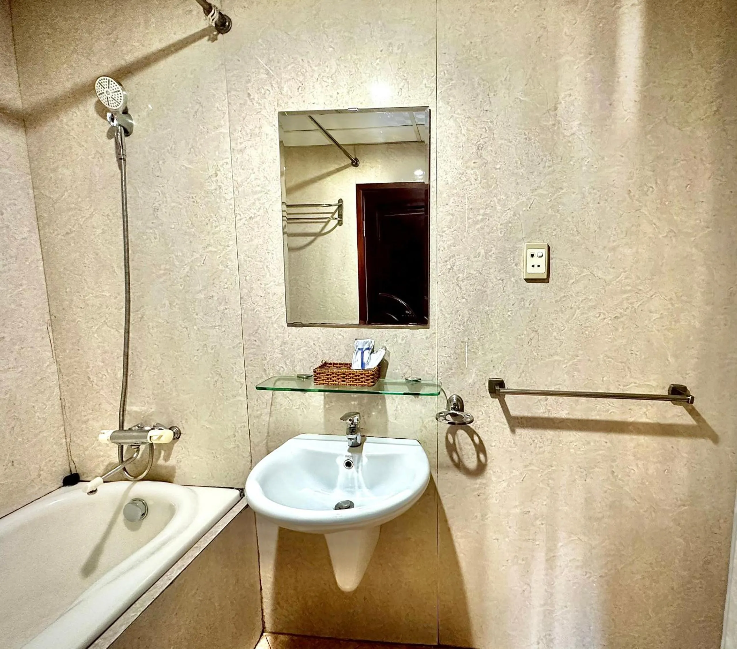 Anh Duy Hotel - Nguyễn Công Trứ The Bitexco Neighbour