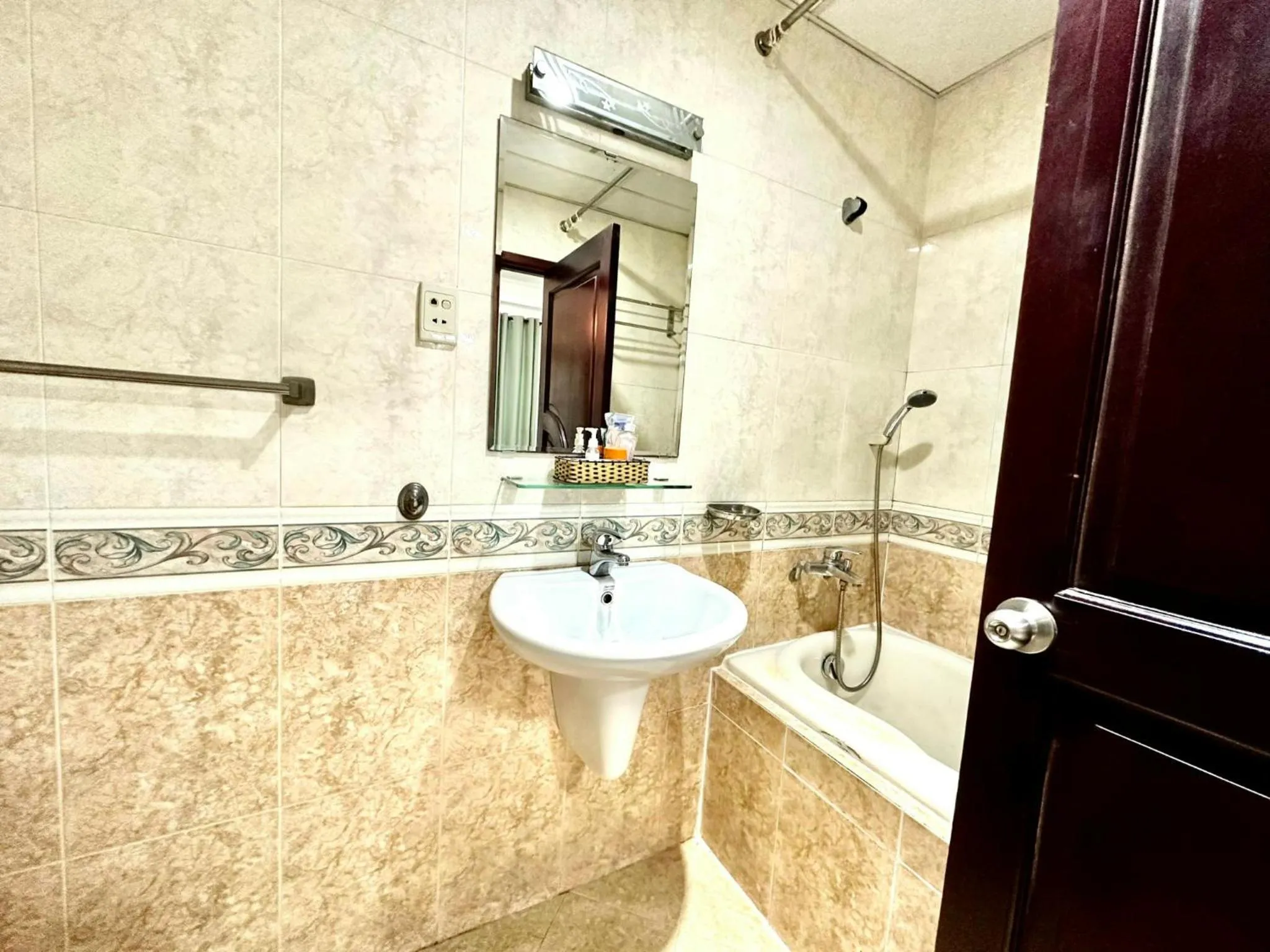 Anh Duy Hotel - Nguyễn Công Trứ The Bitexco Neighbour