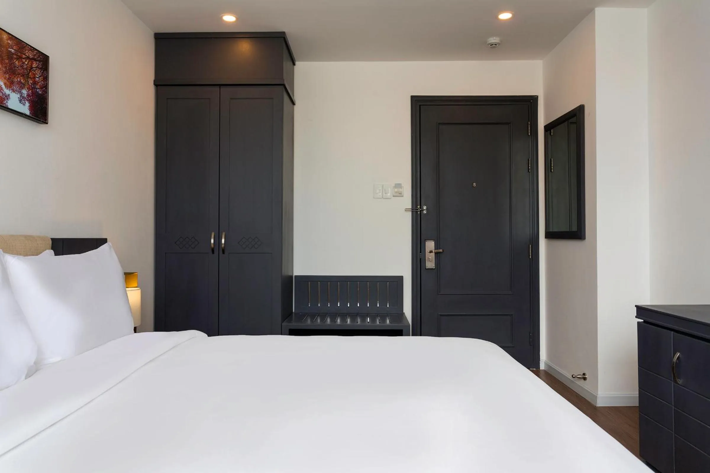 Photo of the whole room, Bed in Calista Sai Gon Hotel