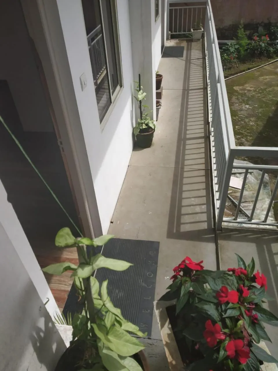 Facade/entrance in Landy Queen