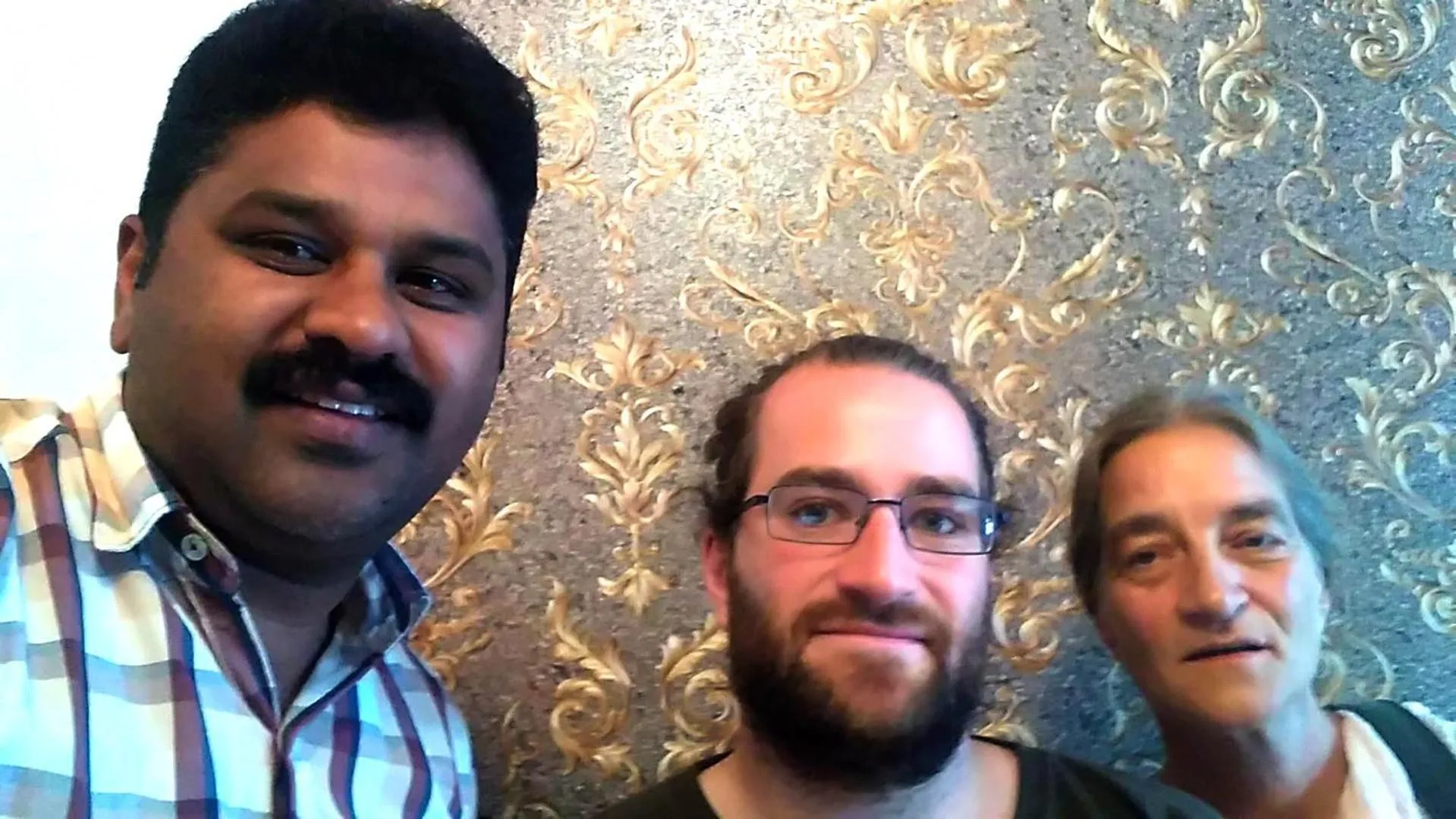 People in Landy Queen