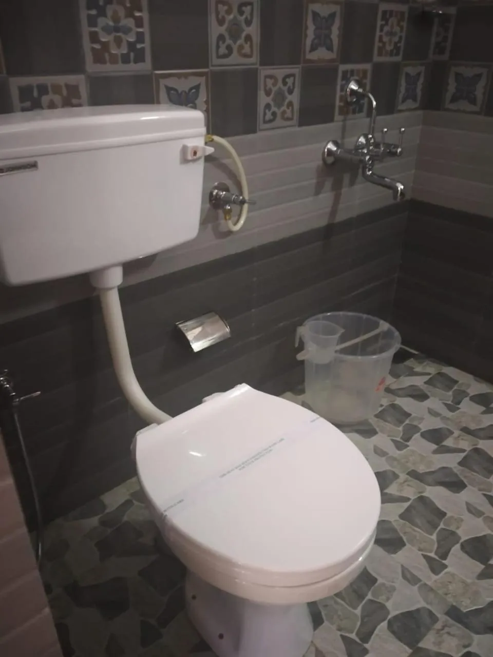 Toilet in Landy Queen