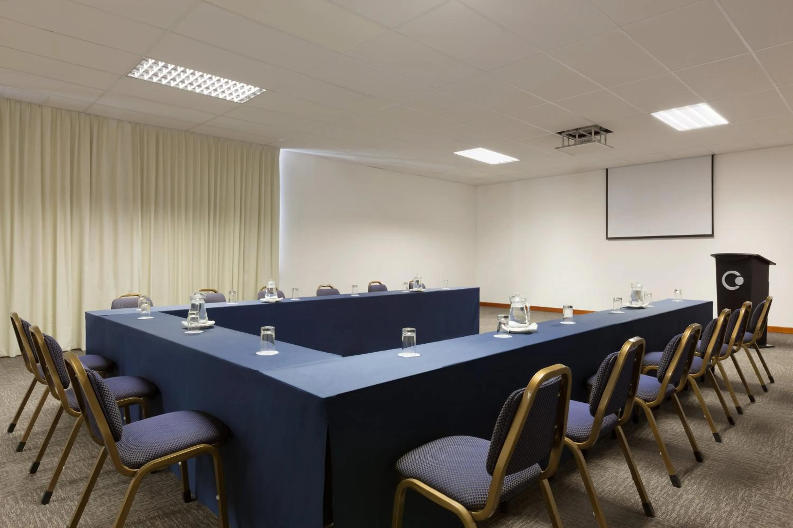 Meeting/conference room in Wyndham Costa del Sol Trujillo