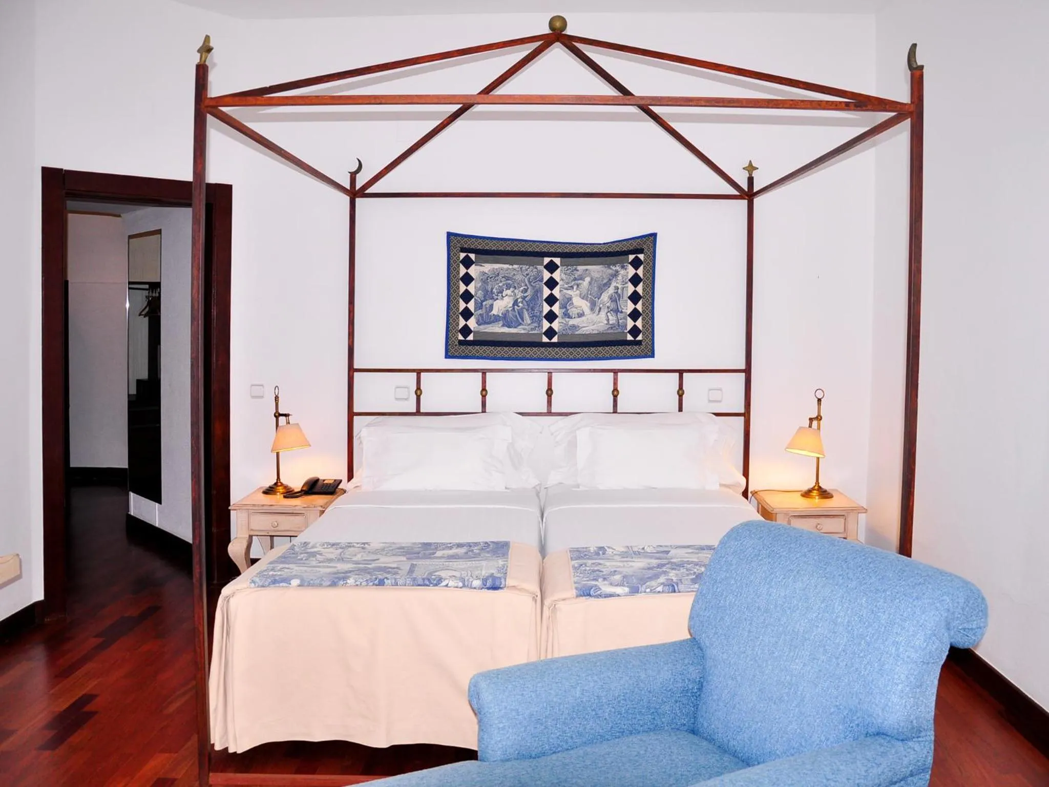 Bedroom, Bed in Pousada Castelo de Alvito