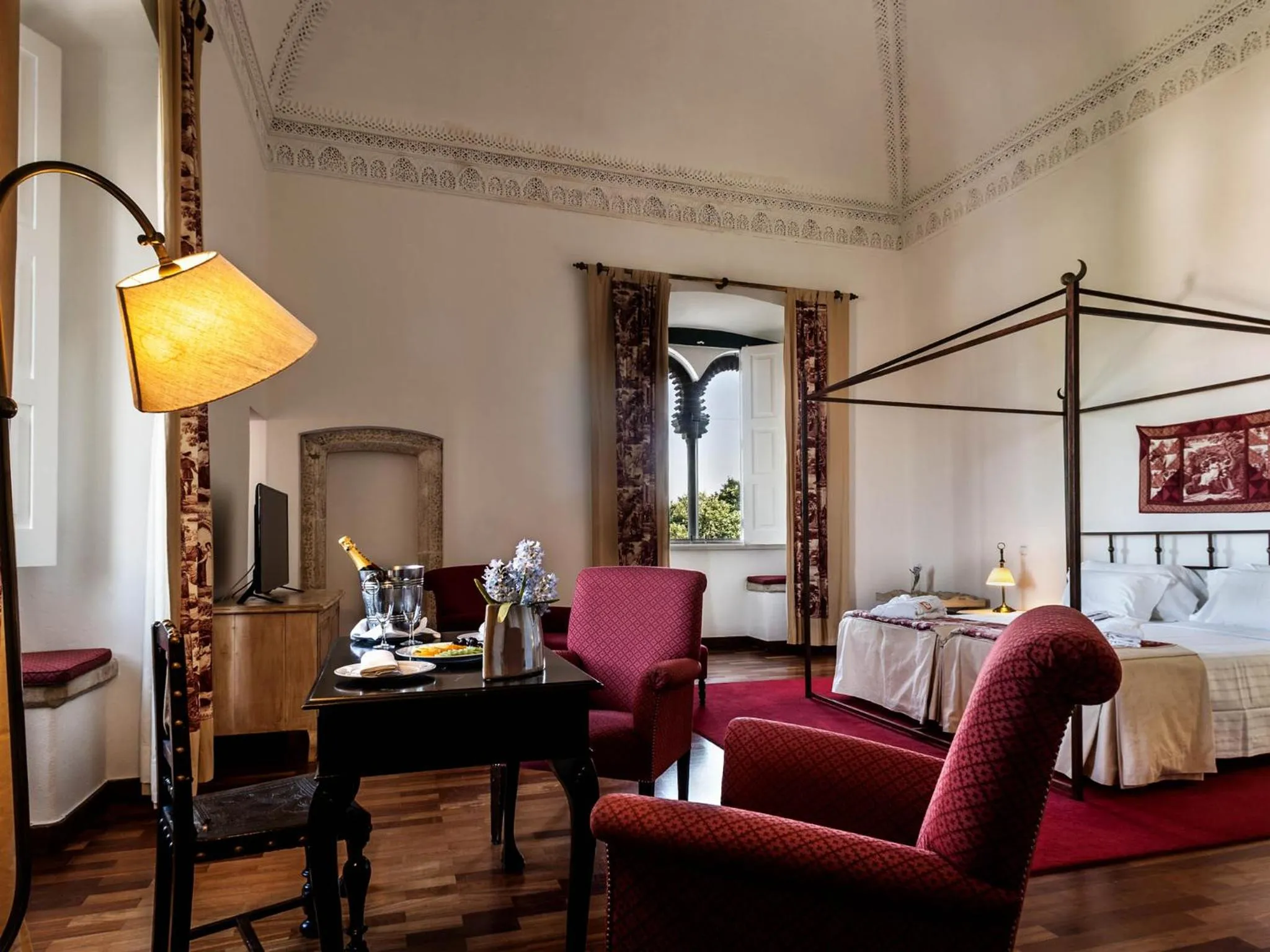 VIP, Bed in Pousada Castelo de Alvito