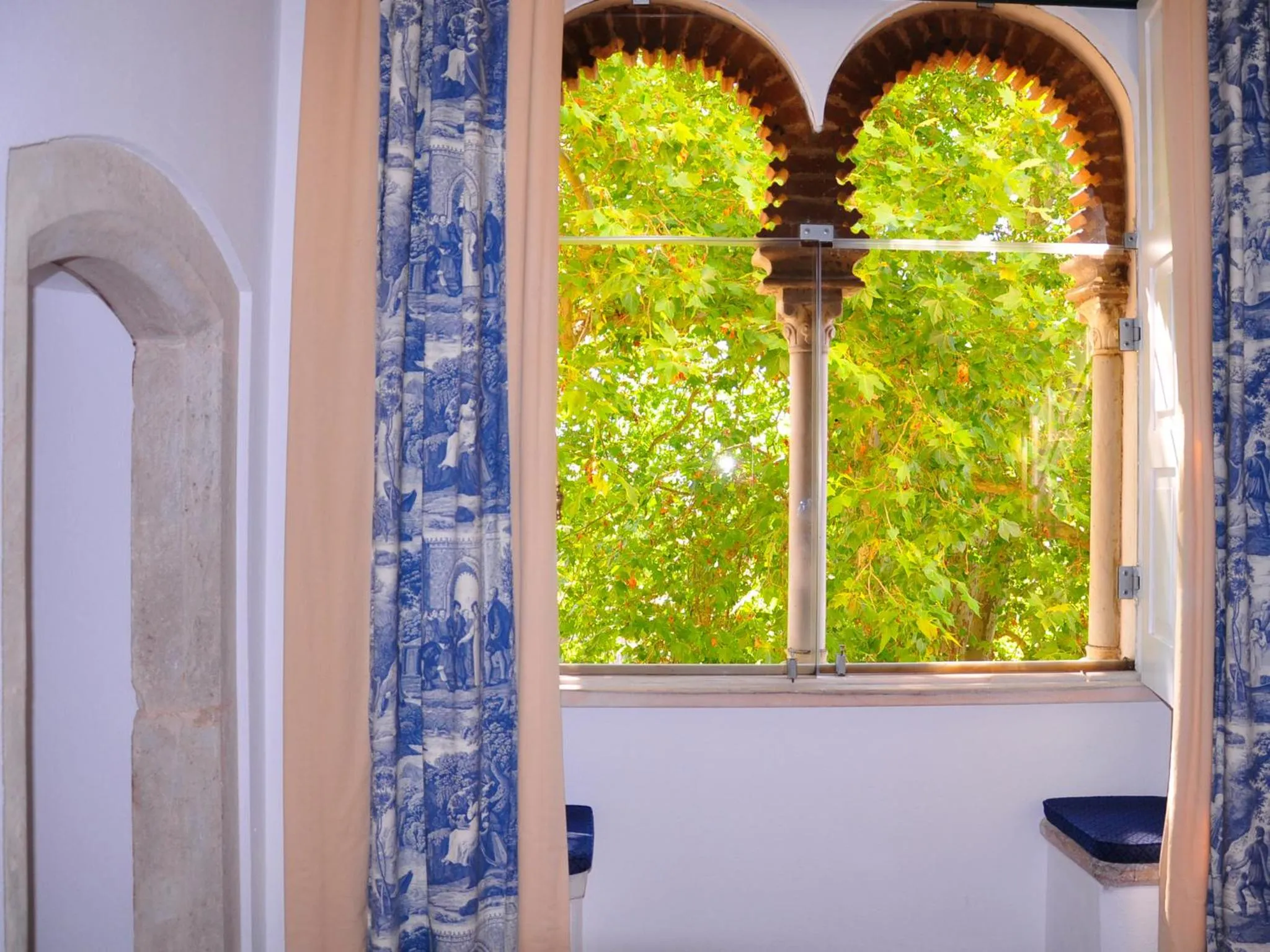 Garden view in Pousada Castelo de Alvito