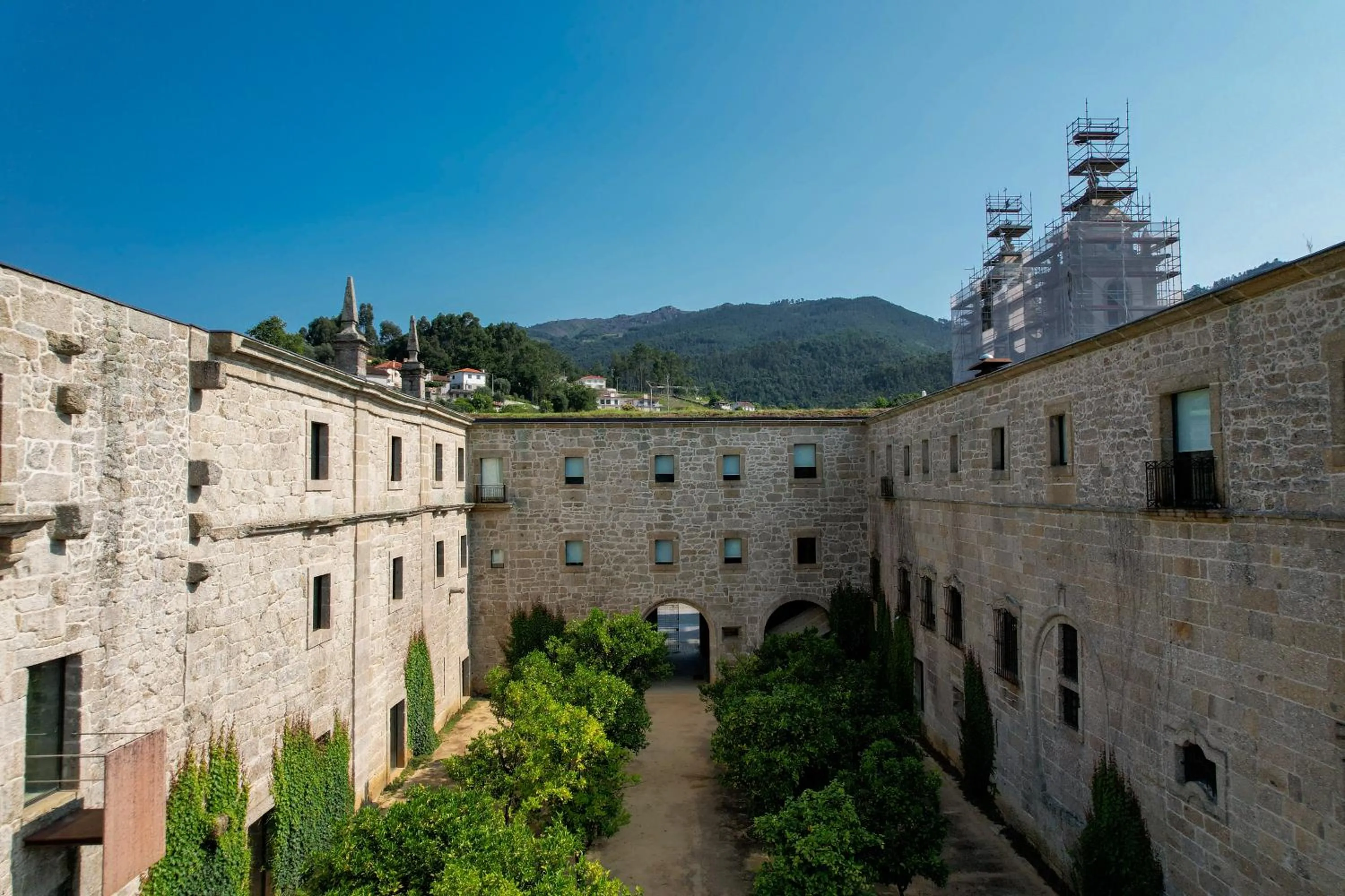 Garden view in Pousada Mosteiro de Amares