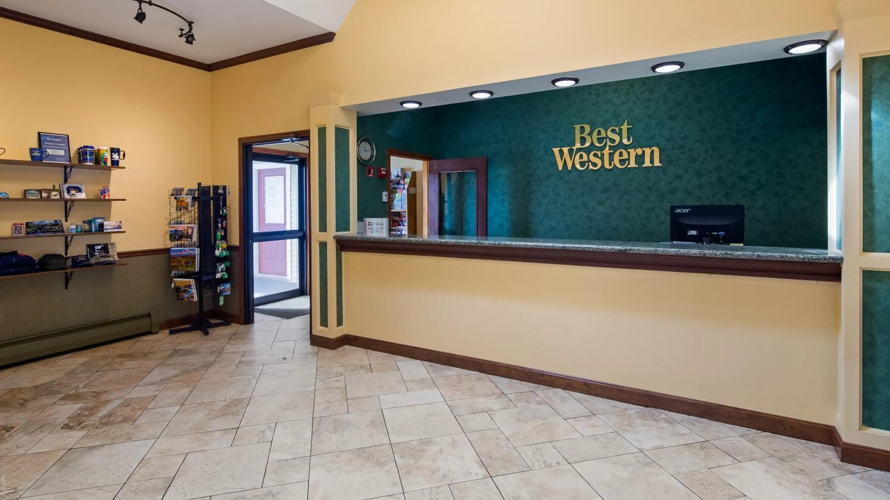 Lobby or reception in Best Western Bennington