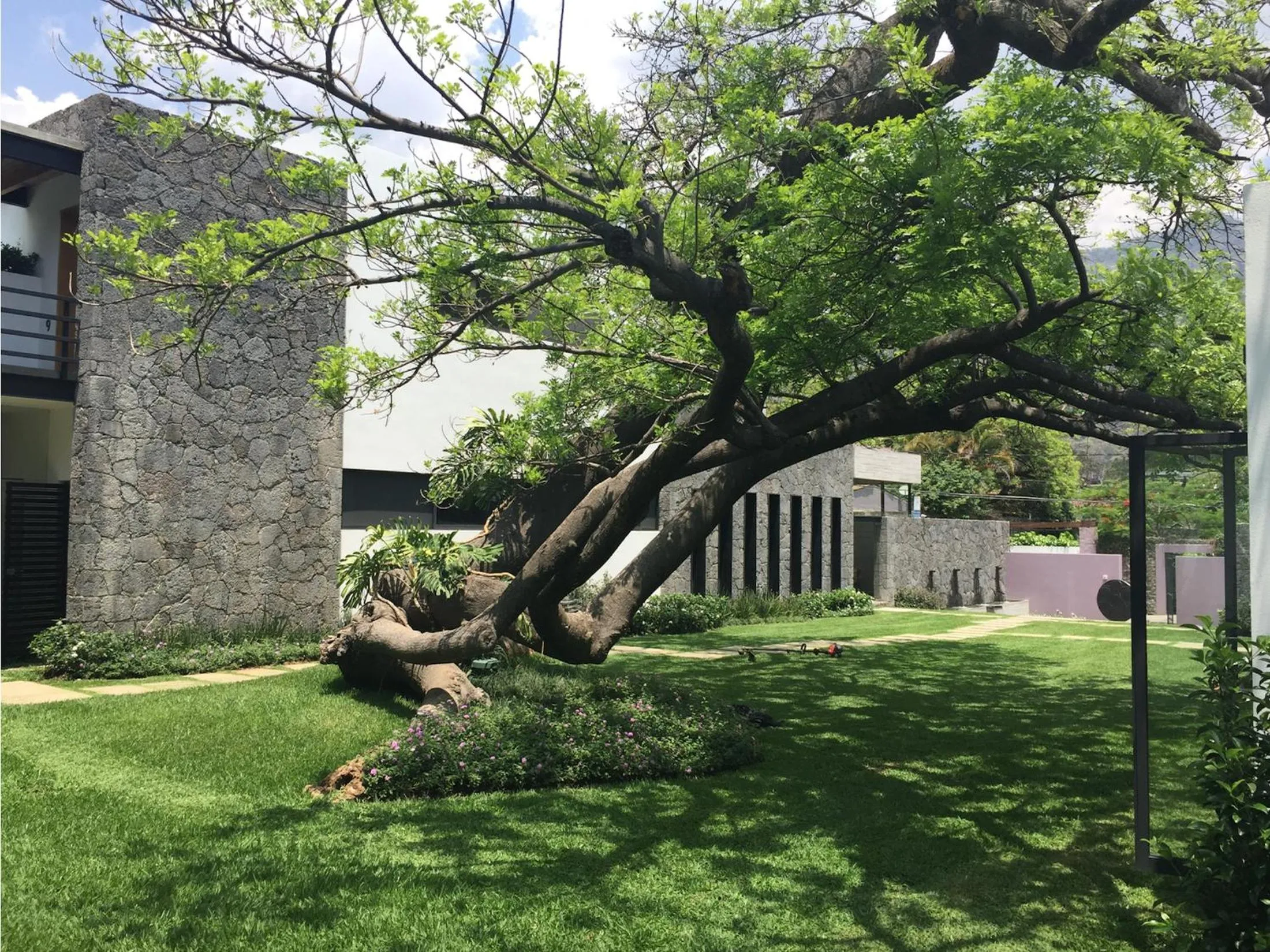 Property building in Hotel Boutique Casa Fernanda