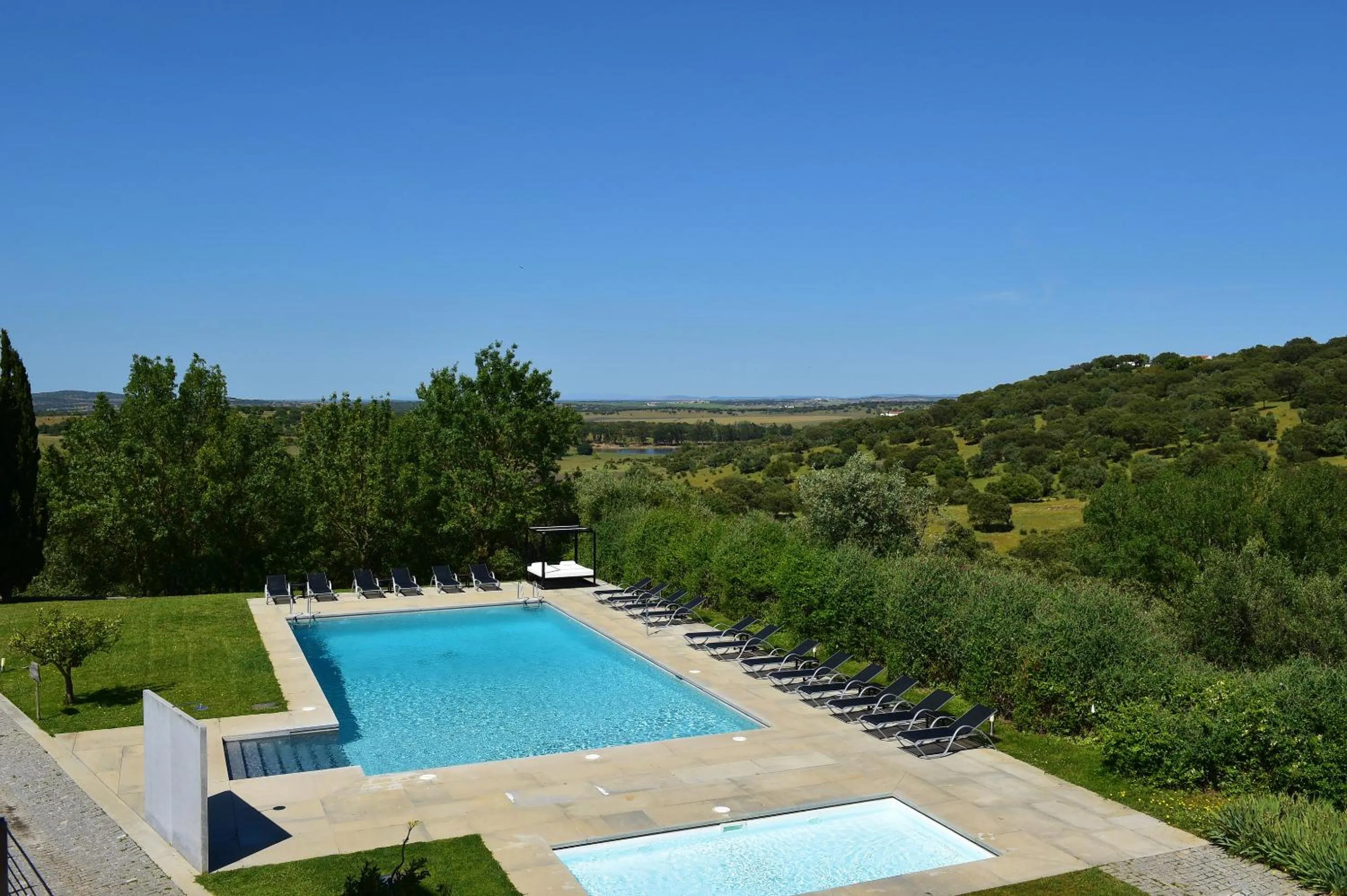 Swimming pool in Pousada Convento de Arraiolos