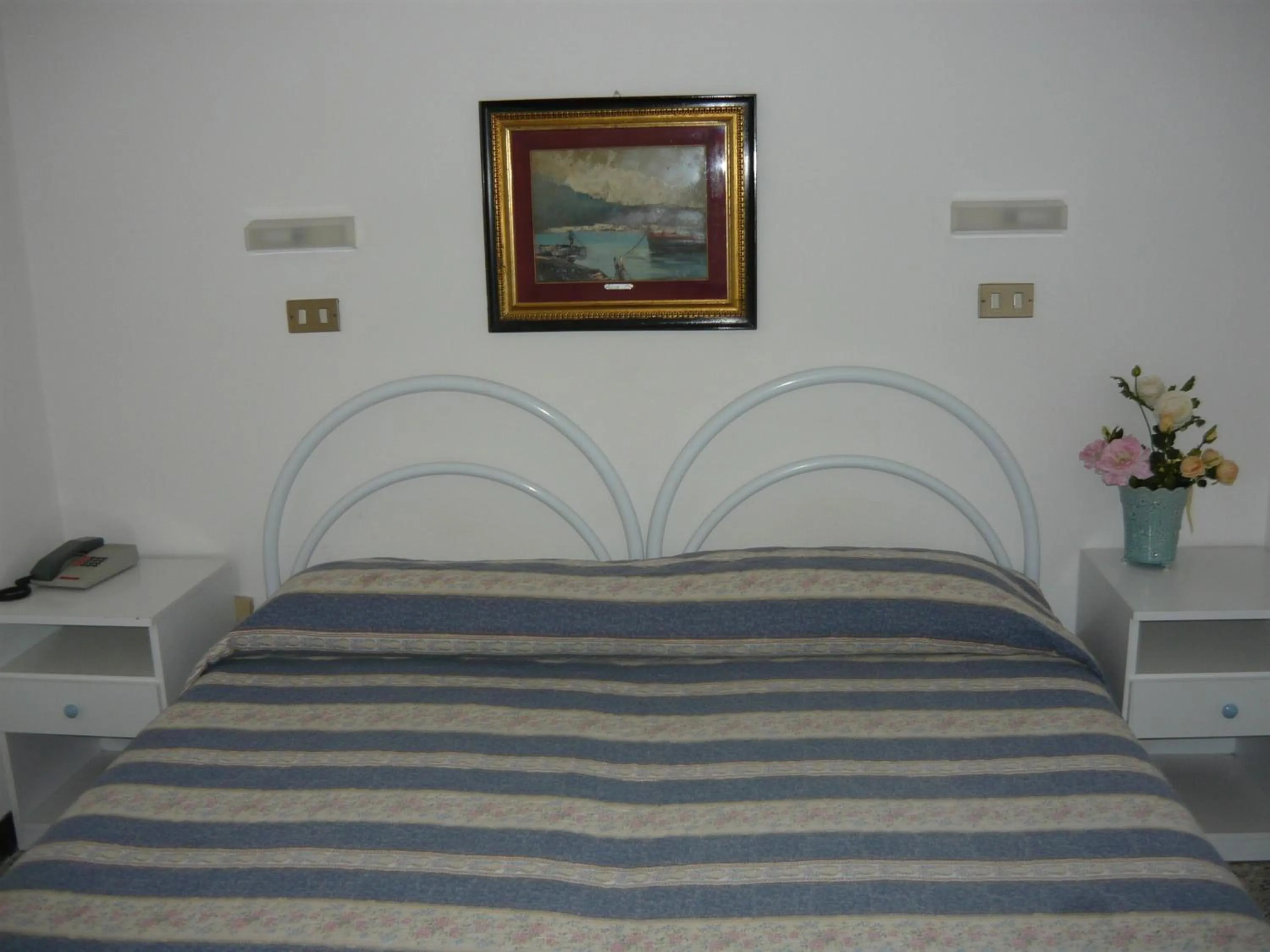Bed in Hotel Acquazzurra