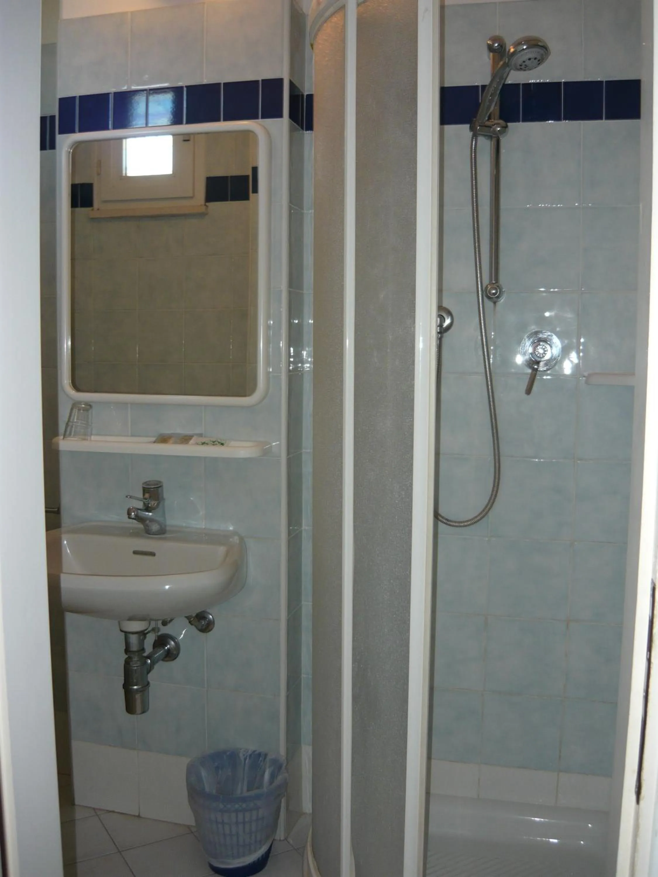 Bathroom in Hotel Acquazzurra