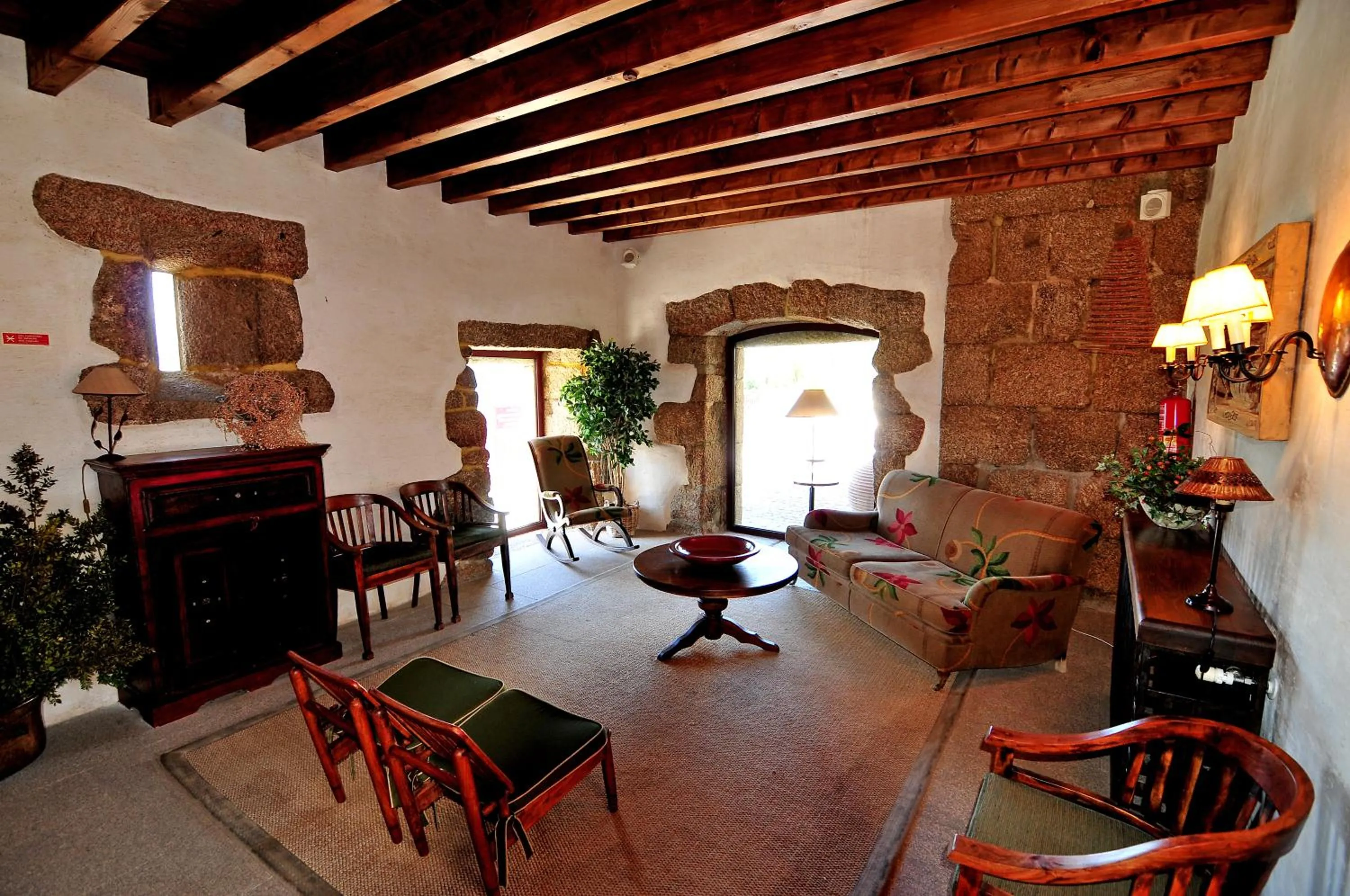 Lounge or bar in Pousada Convento de Belmonte