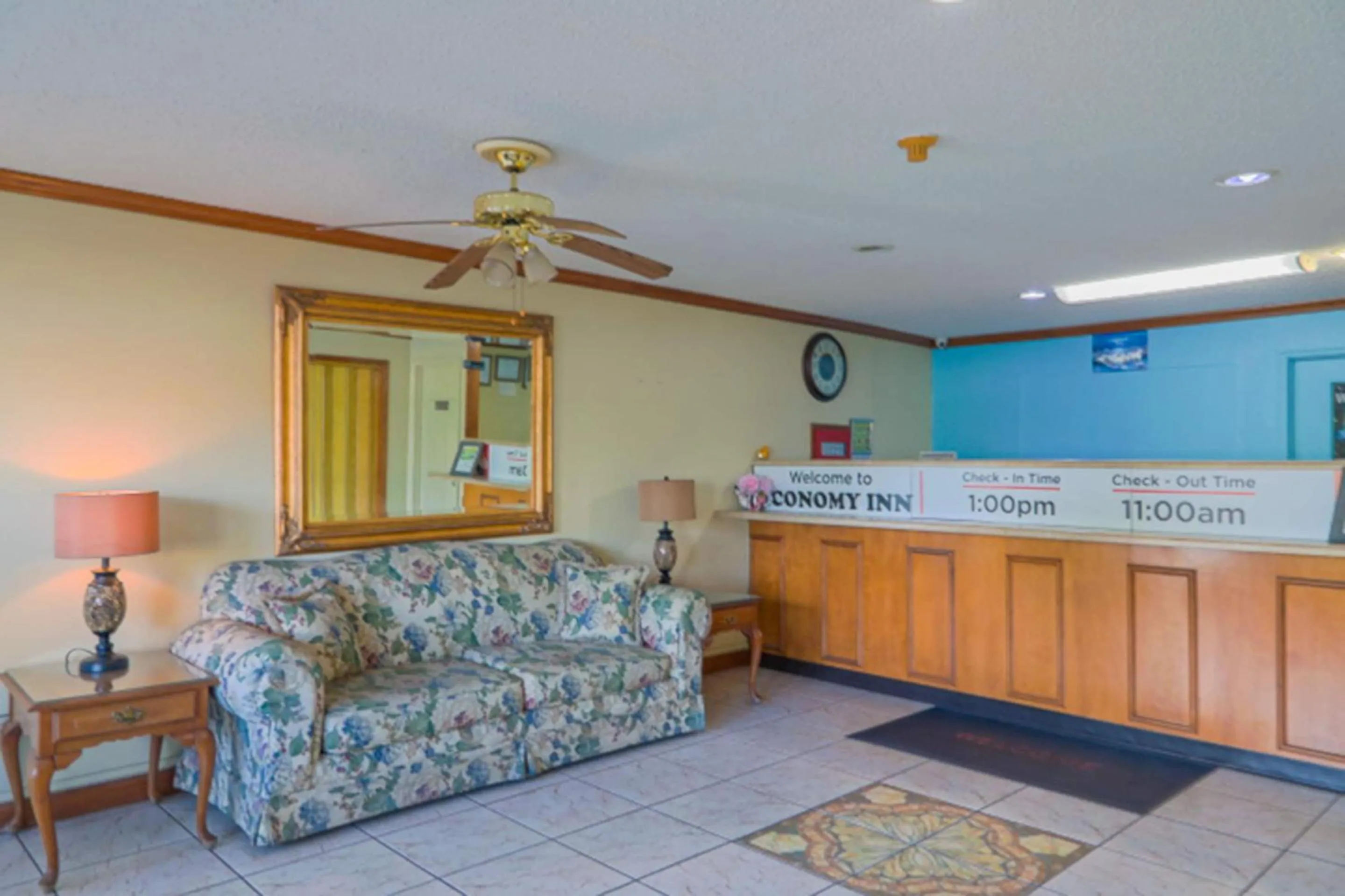 Lobby or reception in Economy Inn By OYO Ashburn