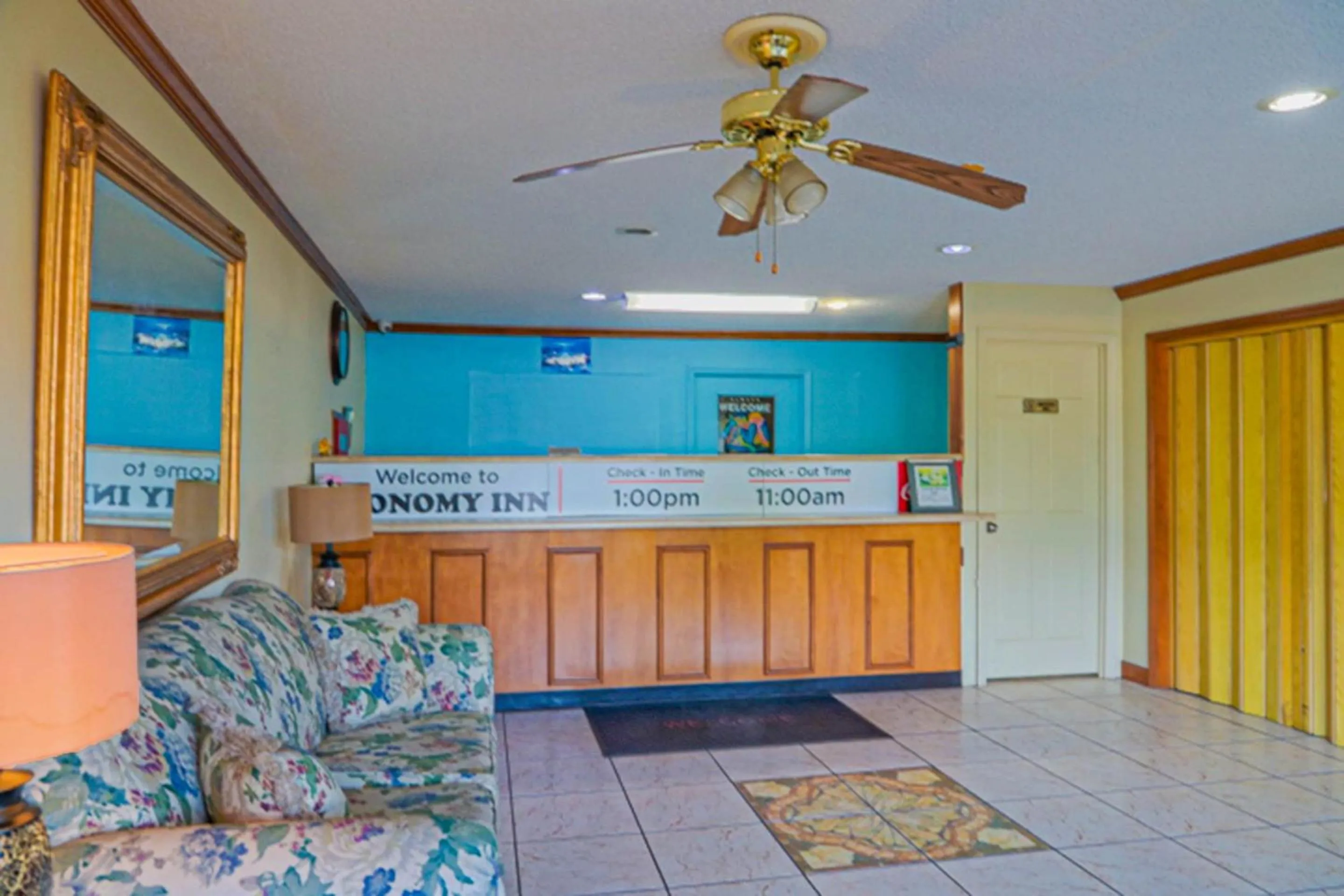 Lobby or reception in Economy Inn By OYO Ashburn