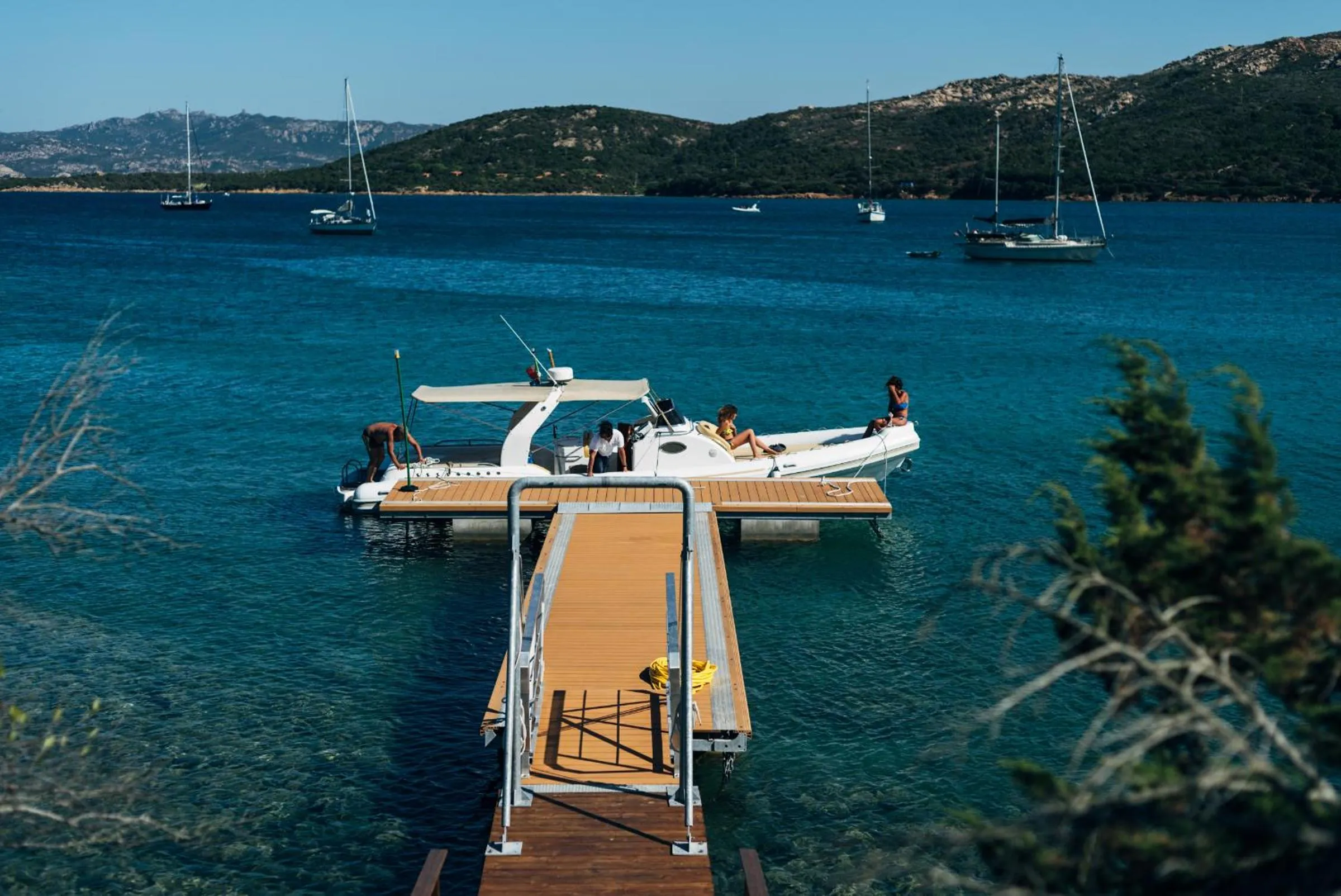 Hiking in Le Ville Le Saline