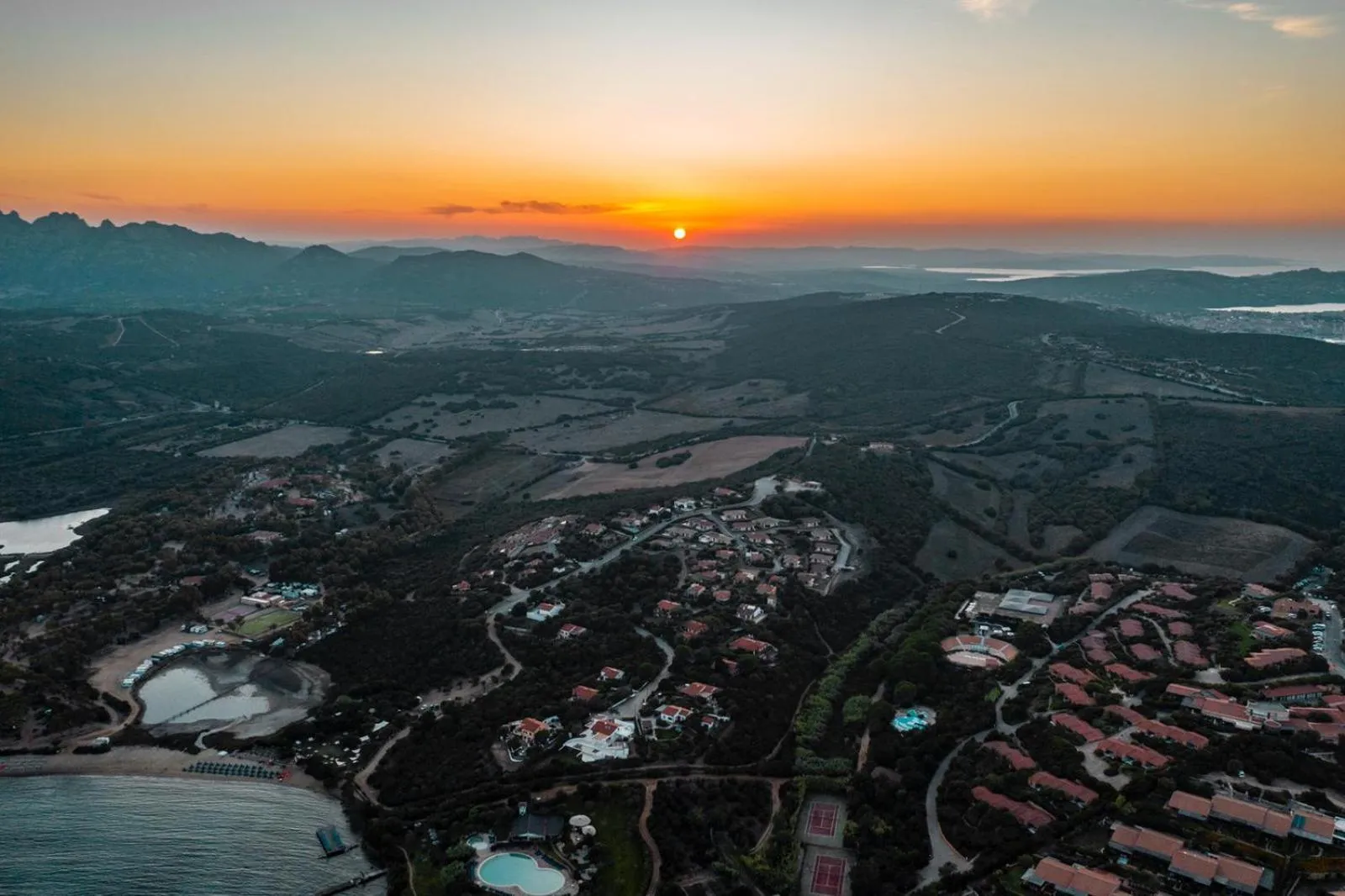 Bird's eye view in Le Ville Le Saline
