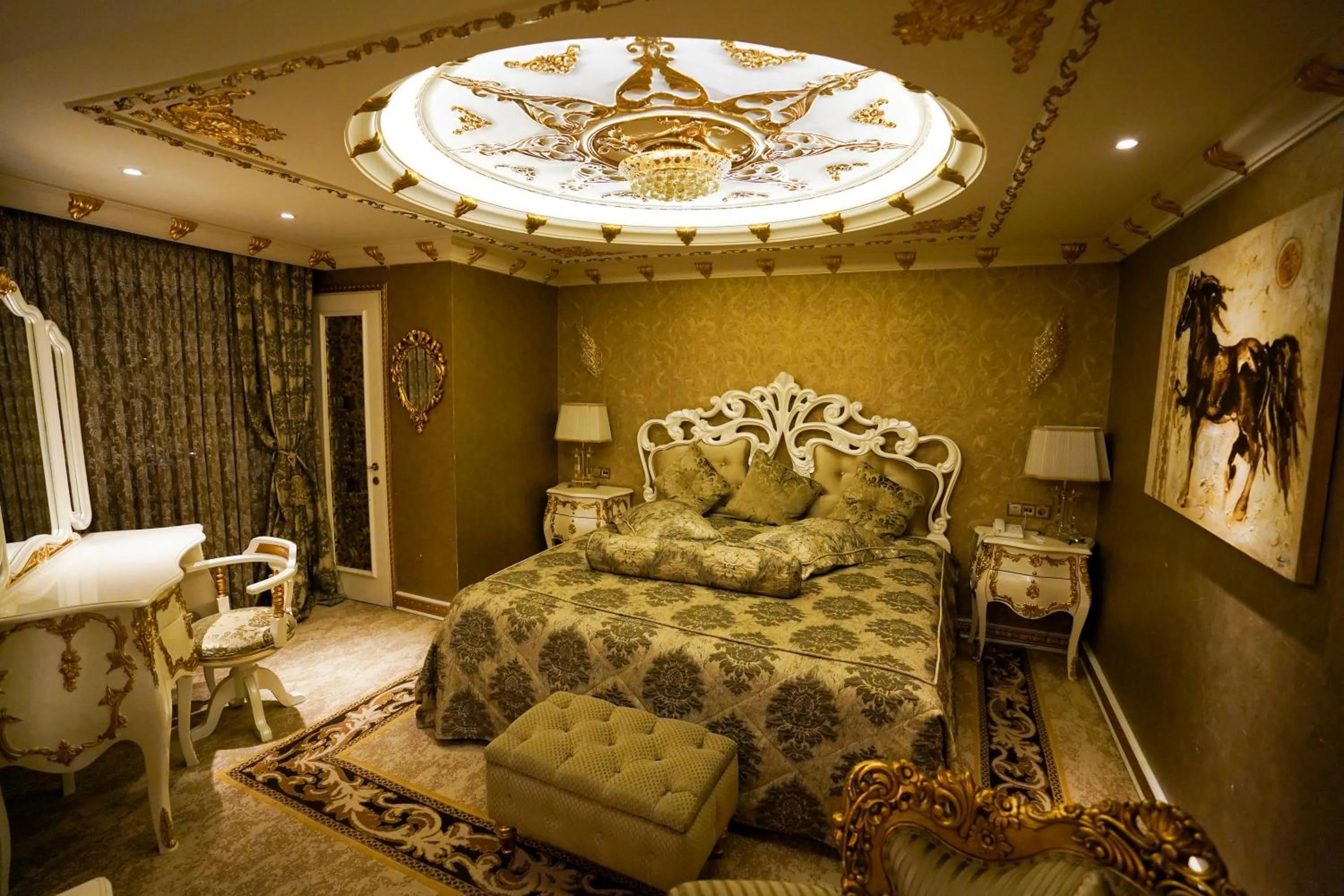 Bedroom in Hotel Buyuk Hamit