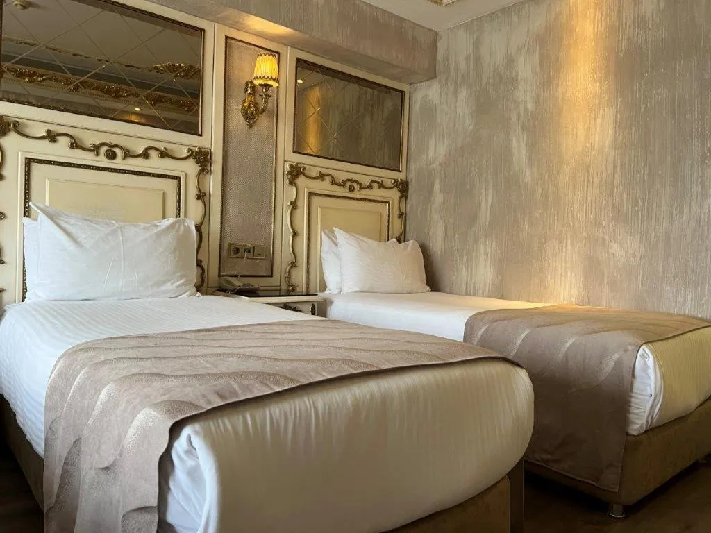 Bedroom in Hotel Buyuk Hamit