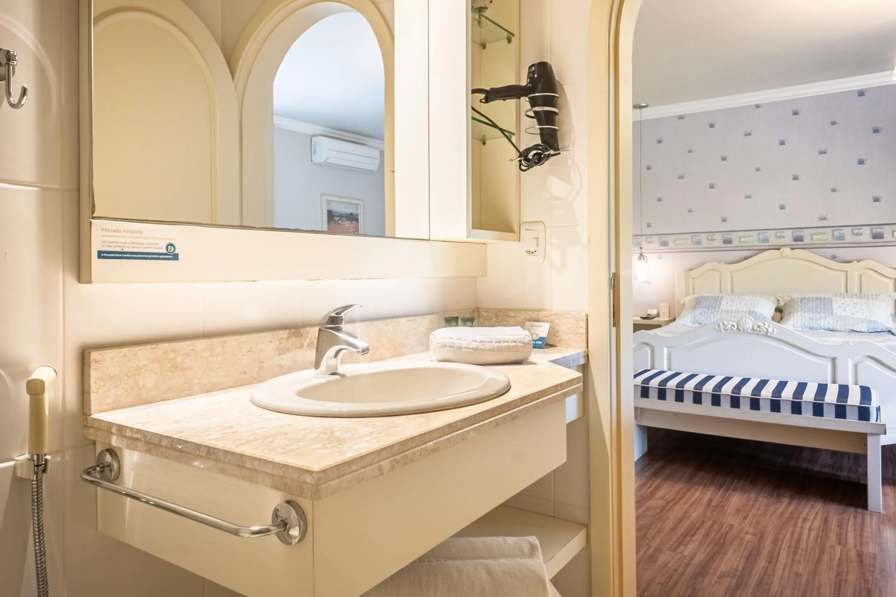 Bathroom, Bed in Doce Canela - Pousada de Charme