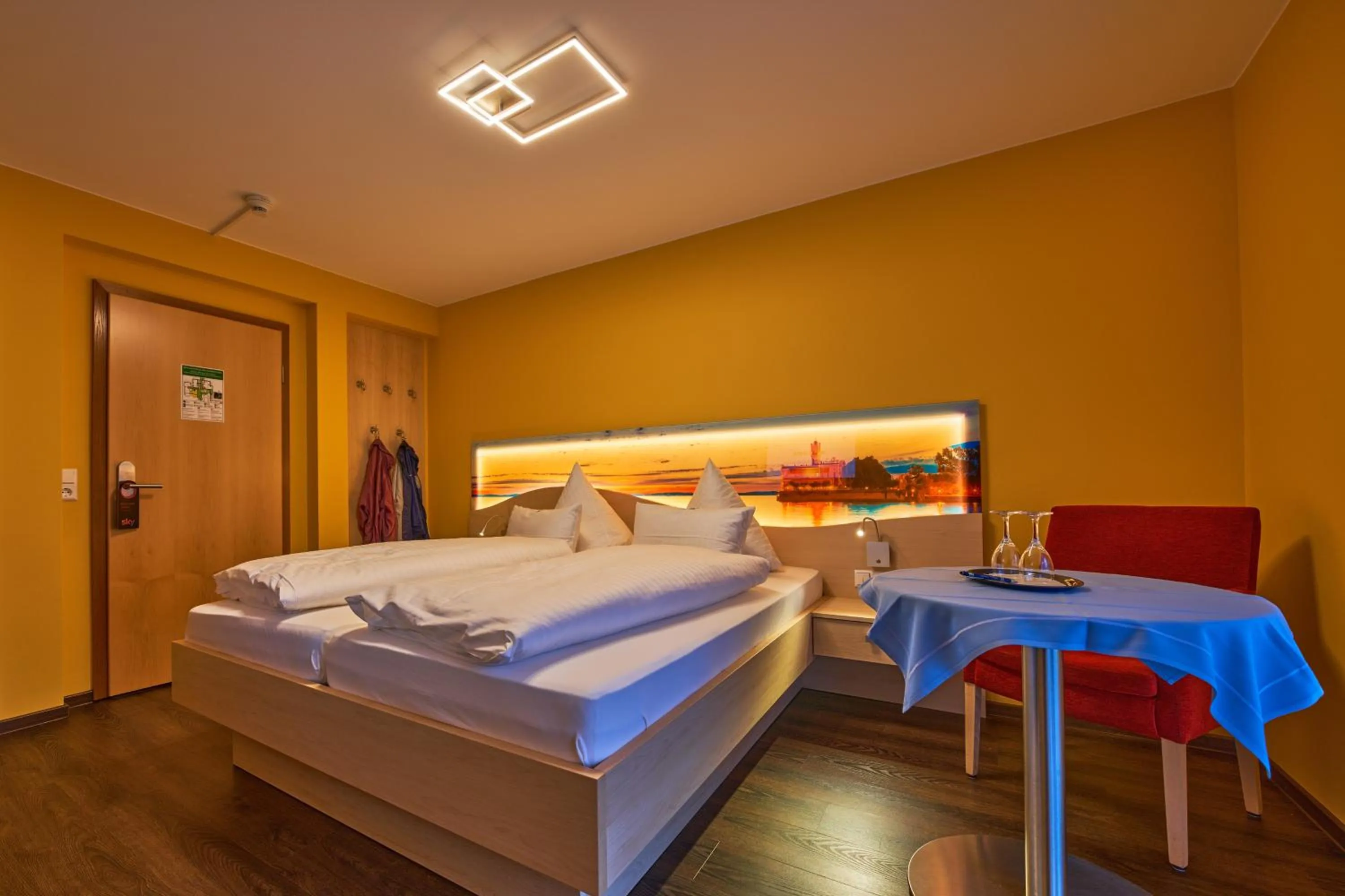 Photo of the whole room in Hotel Meschenmoser