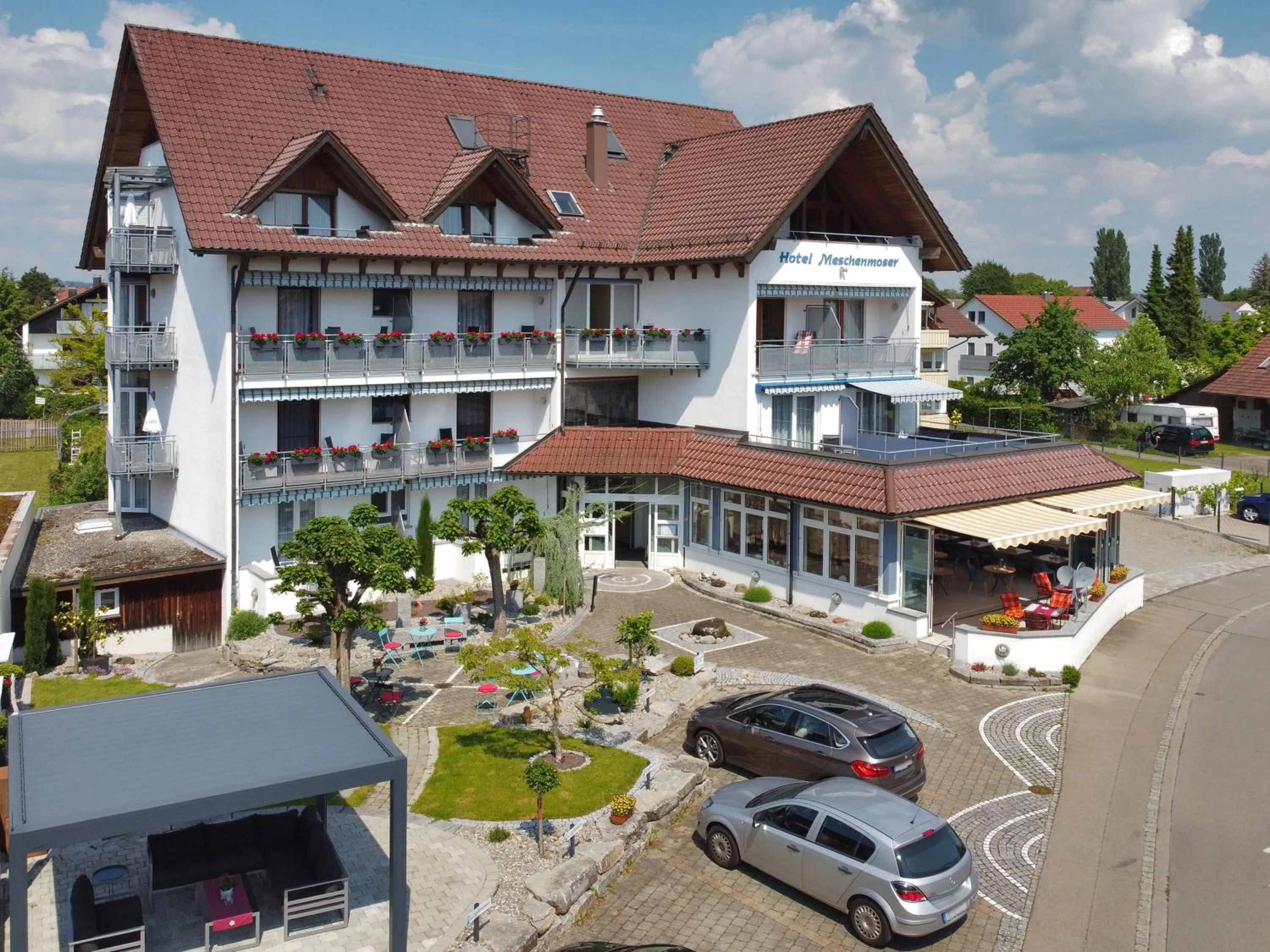 Property building in Hotel Meschenmoser