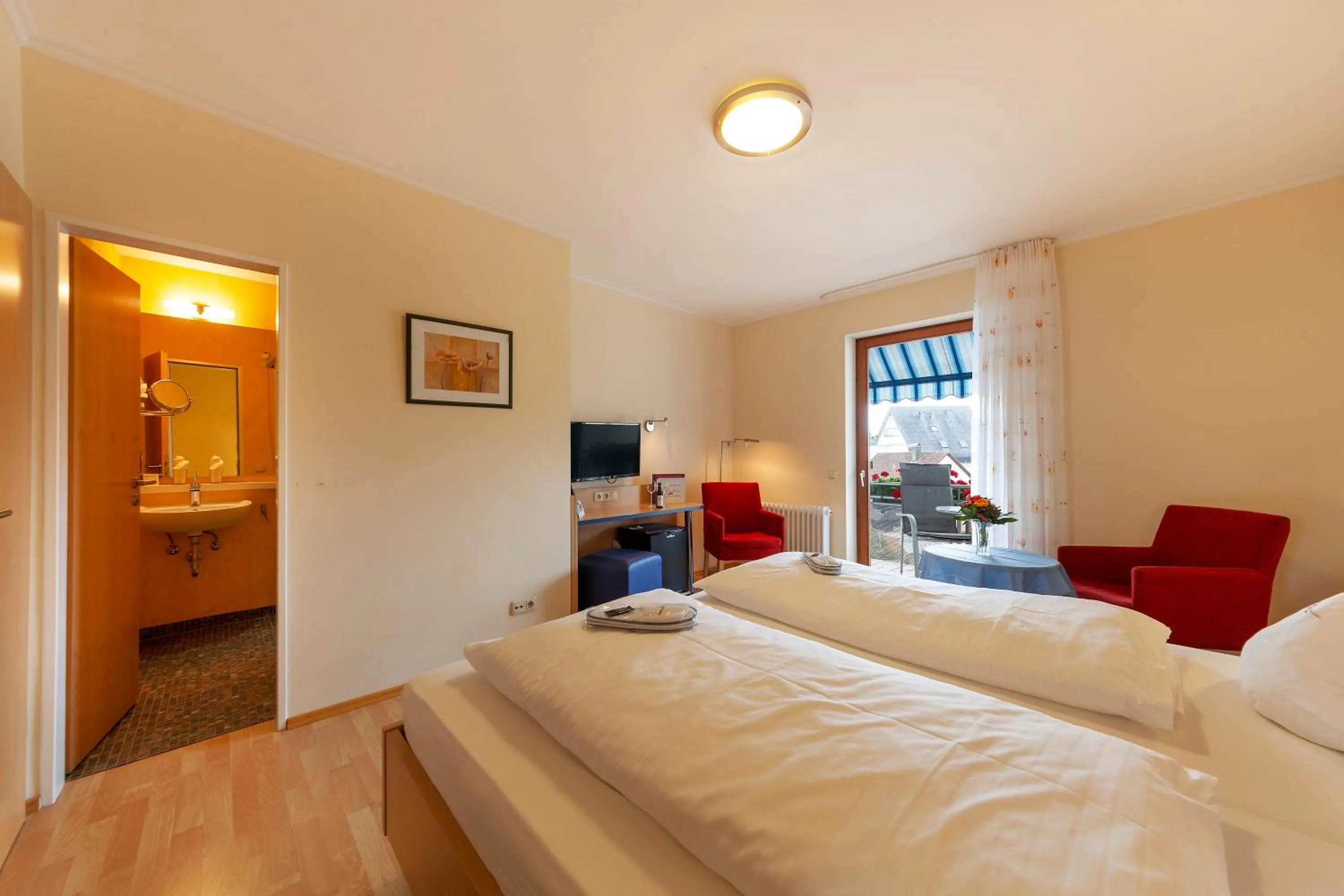 Photo of the whole room in Hotel Meschenmoser