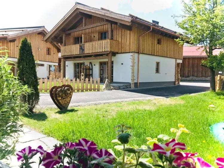 Sieglhub Chalets - Appartements - Hotel