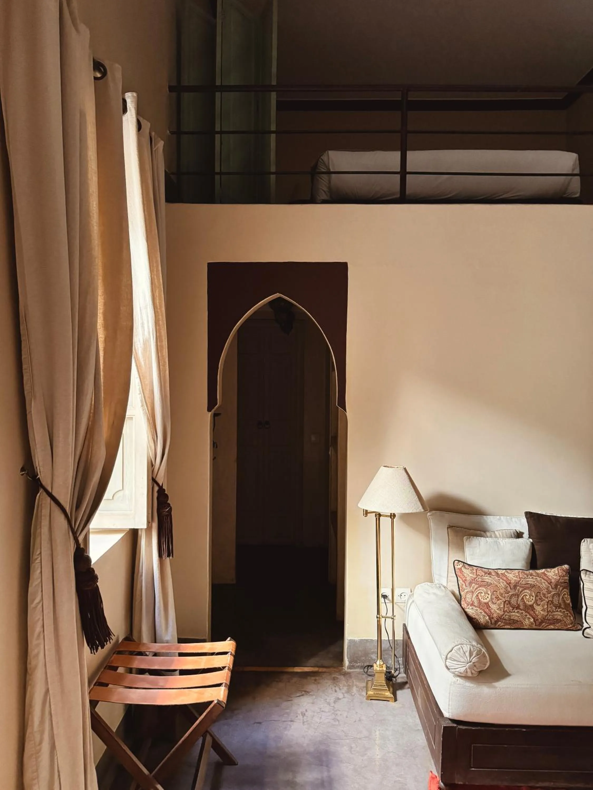 Living room, Bed in Riad Abracadabra