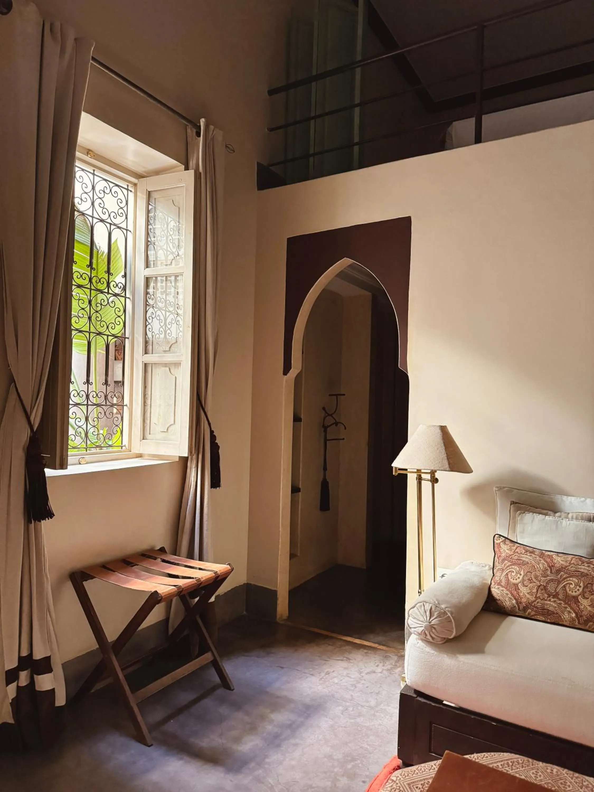 Living room, Bed in Riad Abracadabra