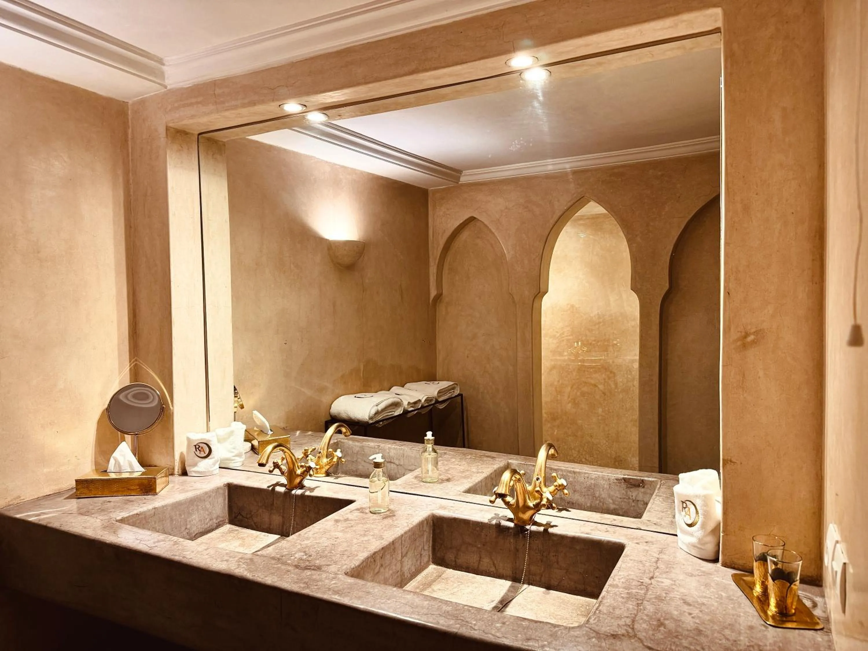 Bathroom in Riad Abracadabra